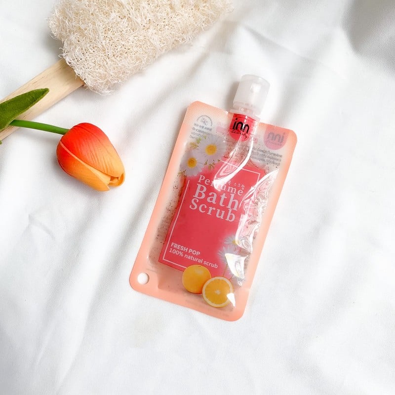 (6ซอง/กล่อง) Inn Beauty Perfume Bath Scrub อินน์ บิวตี้ เพอร์ฟูม บาธ สครับ 50 มิลลิลิตร