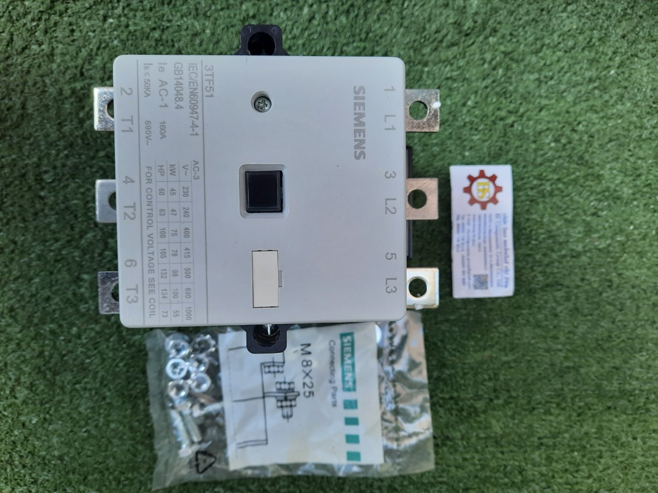 SIEMENS : 3TF5122-0XP0 Contactor AC 50 HZ, coil230/220 V AC3 400 V 140 A 75 kW AUX. contacts: 2 NO + 2 NC size 6 screw connection