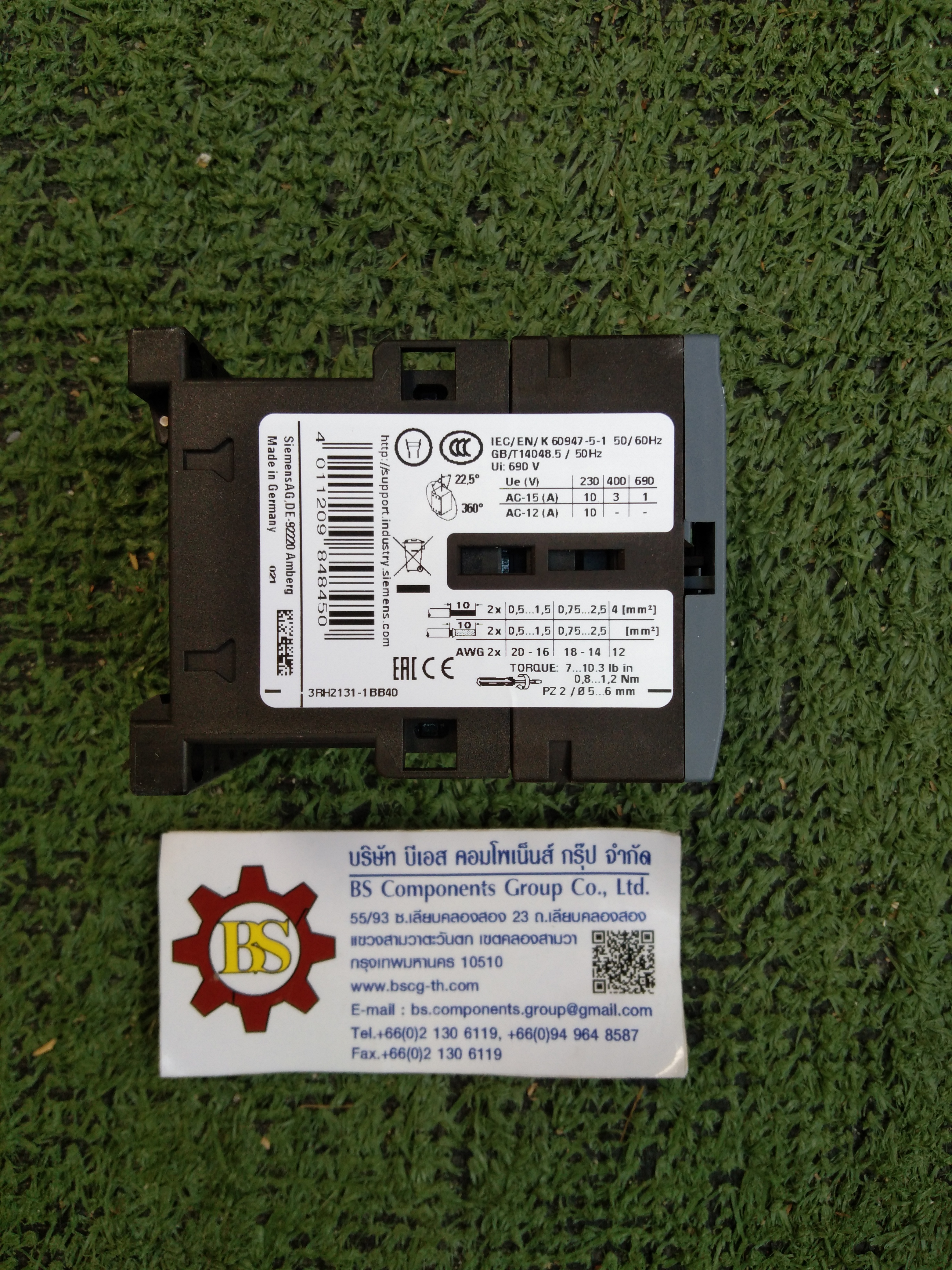 SIEMENS : 3RH2131-1BB40 Contactor relay, 3 NO + 1 NC, 24 V DC, Size S00, screw terminal