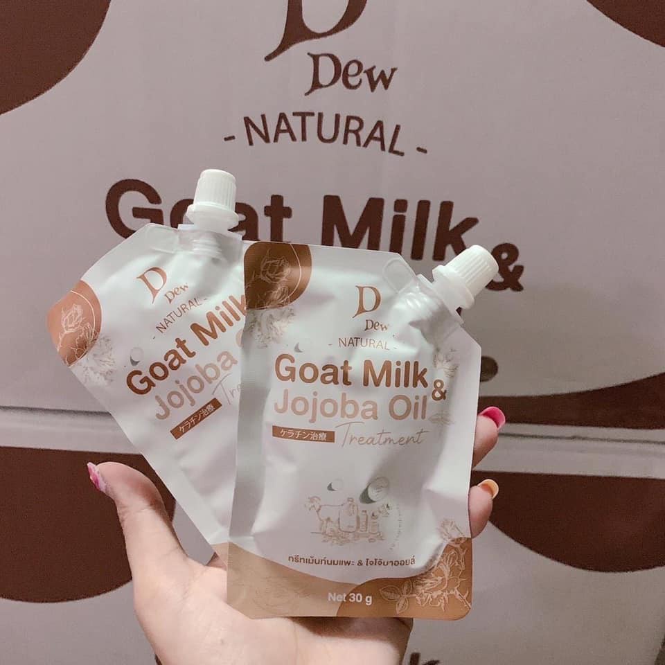 (1ซอง) D’Dew ทรีทเม้นท์นมแพะ & โจโจ้บาออยล์ 40g