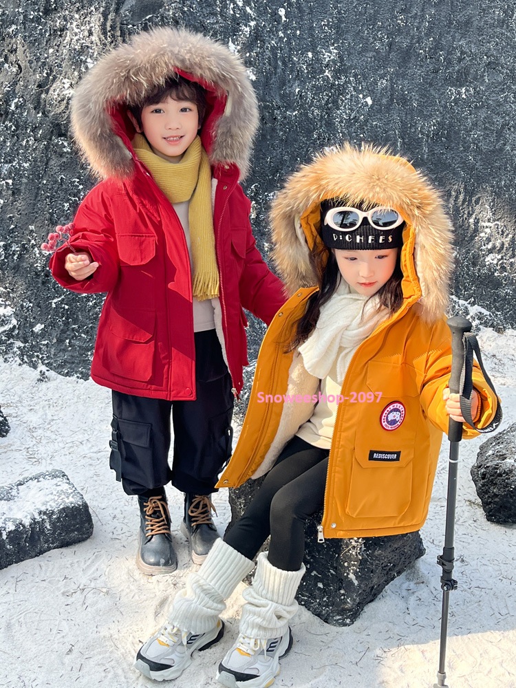 เสื้อกันหนาวเด็กบุหนานุ่ม ไซส์ 100–160 cm อุ่นถึงใจ เที่ยวเมืองนอกได้แบบไม่สั่น ใส่แล้วน่ารัก ดูพรีเมียมแบบคุณหนูไฮเอนด์ มีให้เลือก 3 สีสุดคิ้วท์ กันน้ำ กันลม กันหิมะ กันหนาวติดลบสบายๆ ใส่ได้ทั้งเด็กผู้หญิง–เด็กผู้ชาย