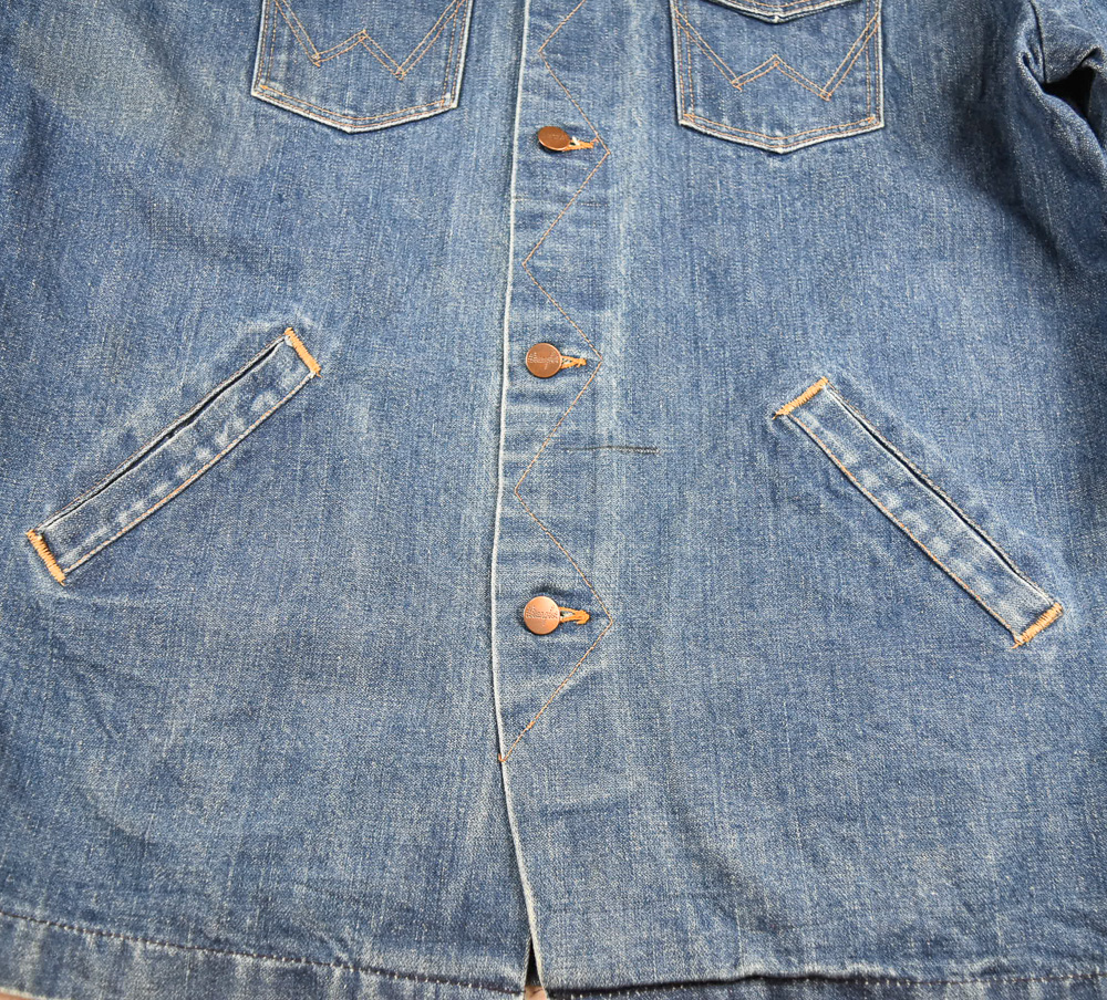 Wrangler®แท้ อก 49 เสื้อยีนส์ เสื้อแจ็คเก็ตยีนส์ ผู้ชาย แรงเลอร์ สียีนส์ เสื้อแขนยาว เนื้อผ้าดี Made in U.S.A.