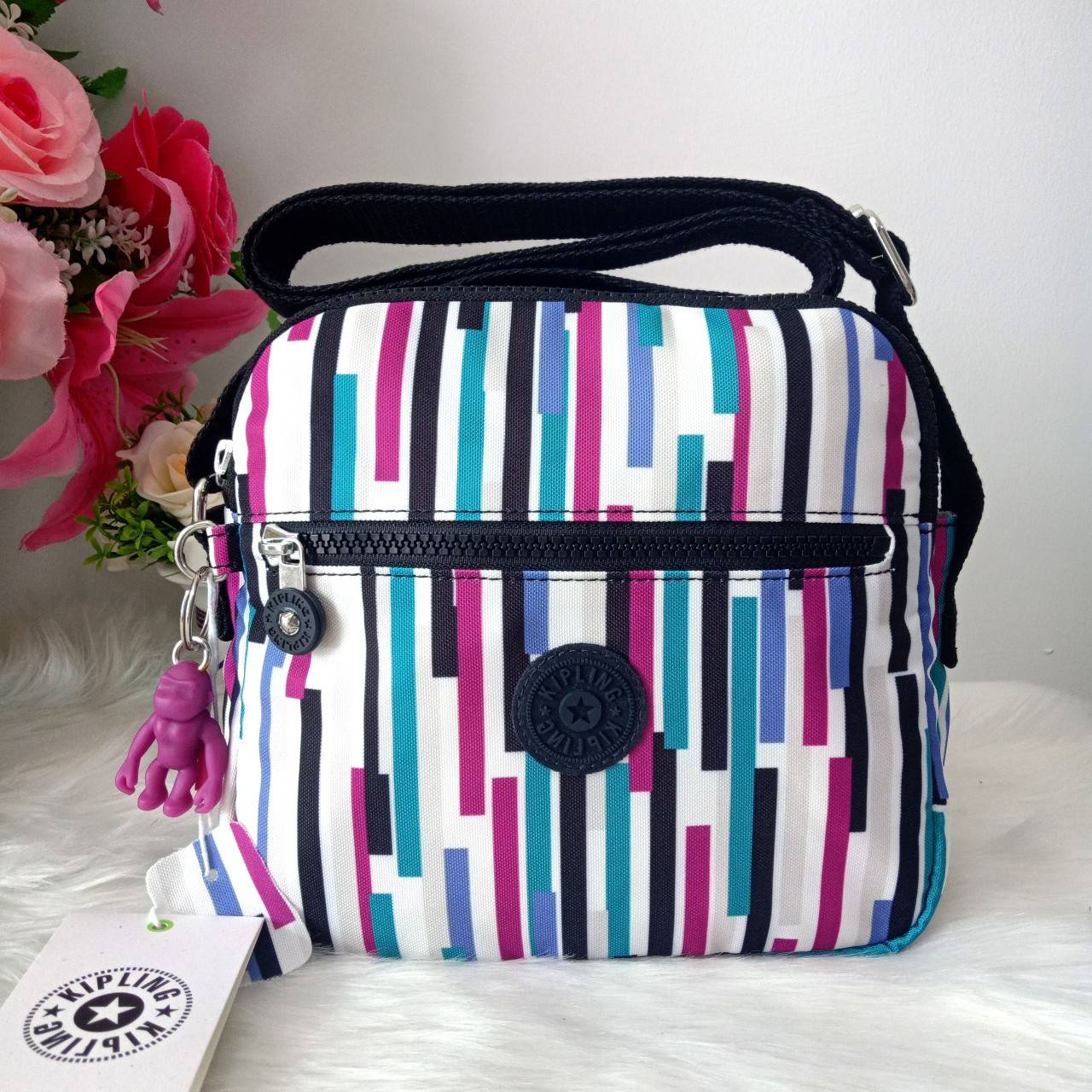 กระเป๋าสะพายจุของได้เยอะแบรนด์เนมคิปลิ้งค์2ซิป สีมัลติลายริ้ว KIPLING KEEFE collection Urban stripe Shoulder & crossbody bag