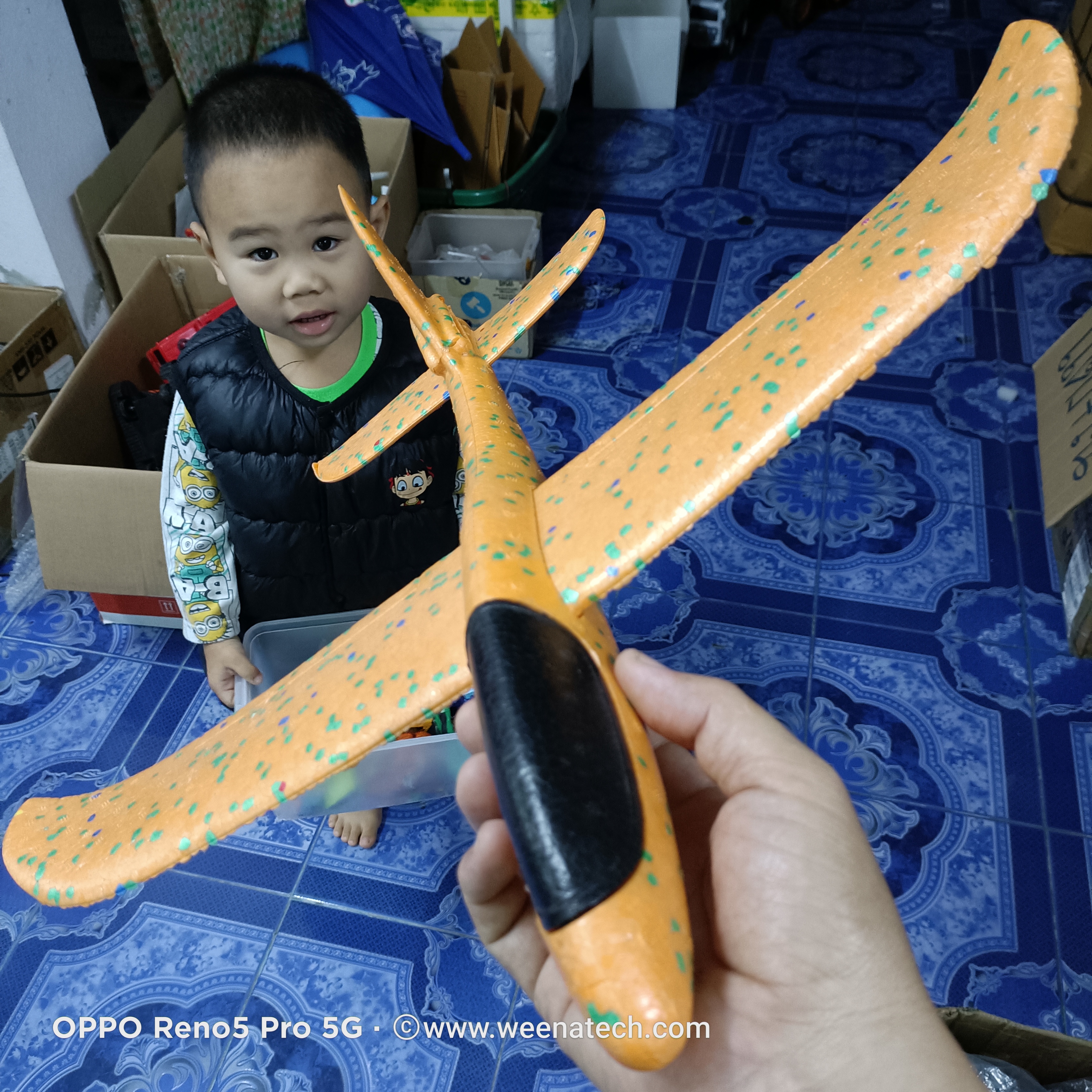 เครื่องบินโฟมสำหรับเด็ก เครื่องบินแบบจับโยนขนาด 48 cm