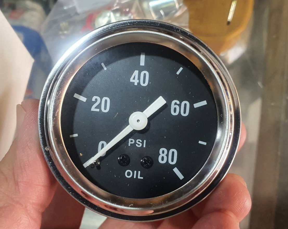 PROSPORT เกจ์วัดแรงดันน้ำมันเครื่อง พร้อมอุปกรณ์ติดตั้ง ( เฉพาะเกจ์ ) 80 PSI อันละ
