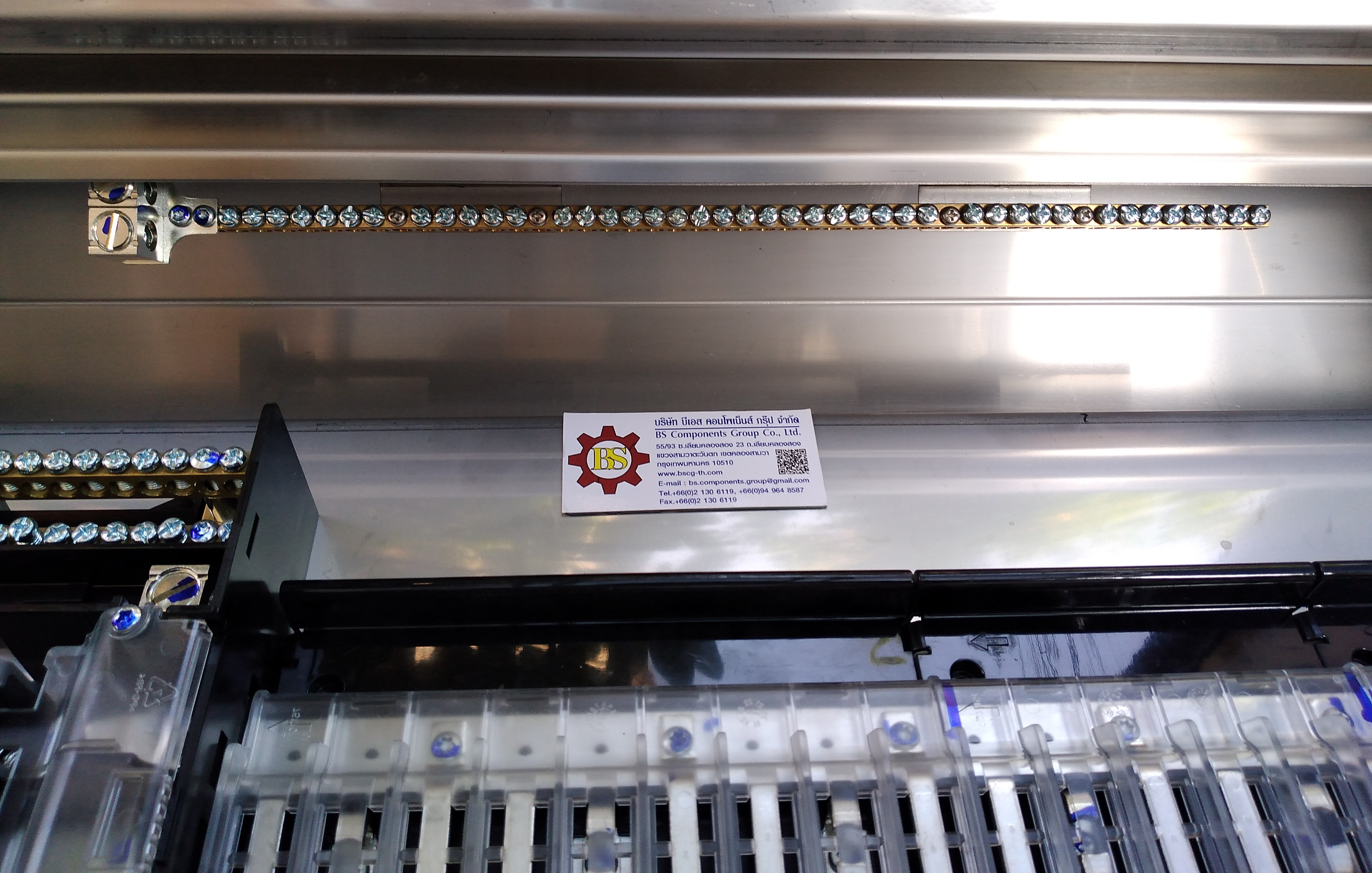 LOAD CENTER 100A ตู้โหลดสแตนเลส 304 ฝา 2 ชั้นทึบ หลังคาสโลป W450xH805xD150mm. (42ช่อง)