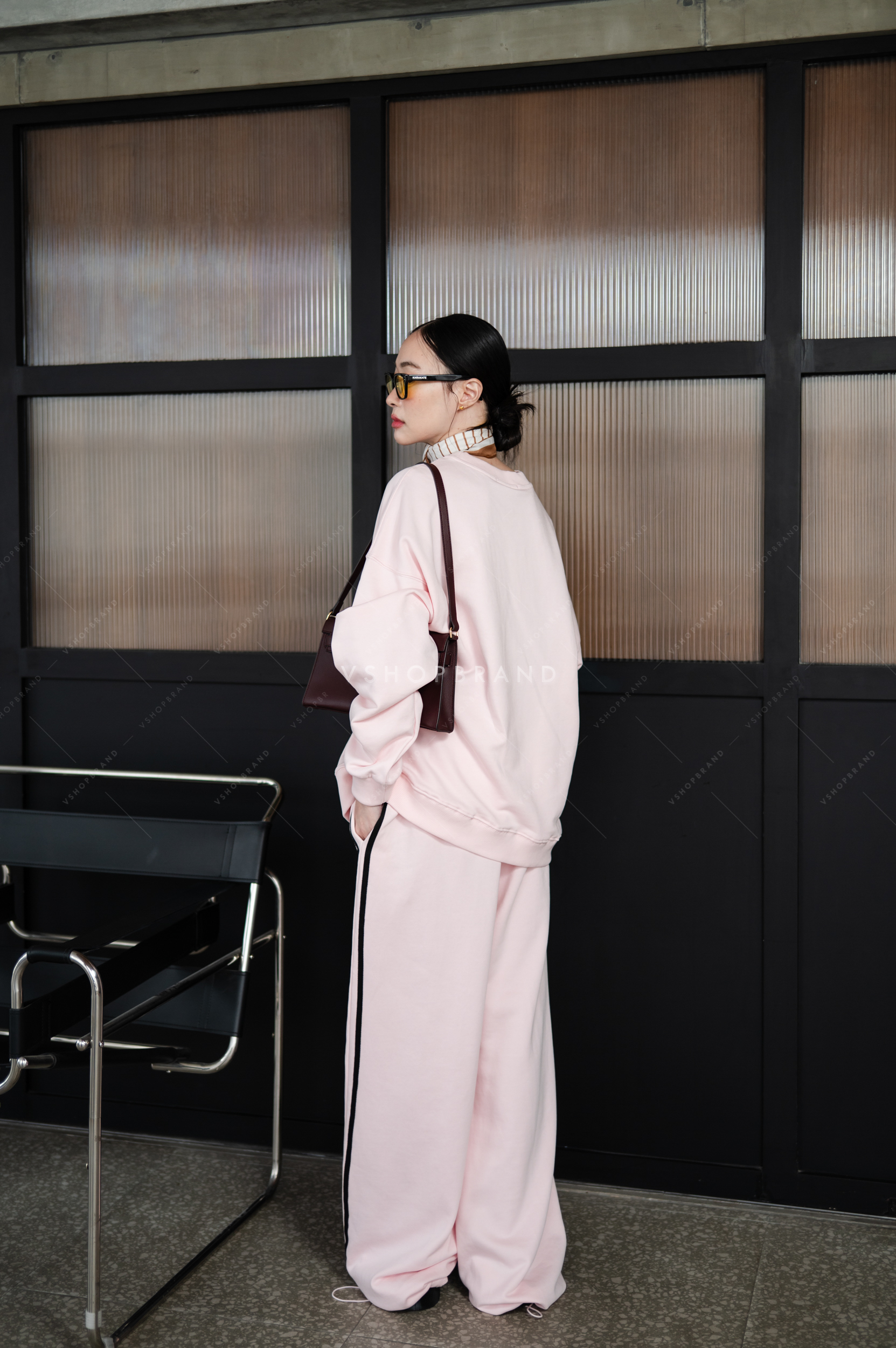 Set เสื้อกันหนาวสกรีน PURPOSE + กางเกงขายาว #vshopbrand #vshop #ชุดเซต #เซตกางเกง #เซตน่ารักๆ #เซต #skirt #fashion #airportlook #outfitoftheday #outfit #set #fashioninspo #minimal #summer #ชุดใส่สบาย