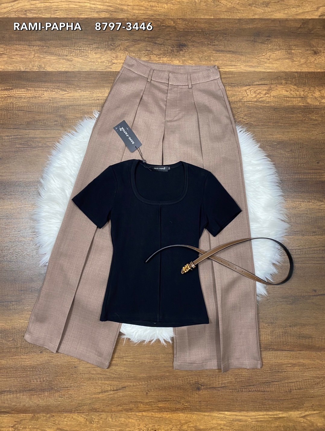 Label :: RAMI-PAPHA(รมิปภา) เสื้อดีไซน์เก๋ + กางเกงขายาวสีน้ำตาล เนื้อผ้าสวยมีเทคเจอร์