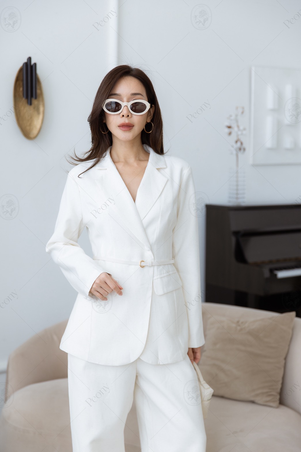 🤍 D.C. #894 Color : off white / black 🤍 ชุดเซตสูท เนื้อผ้าลินินผสม สวมใส่สบาย ม แมทมาพร้อมกางเกงขายาว และเข็มขัดเข้าชุด บุซับในทั้งตัว คอมพลีทลุ๊ค