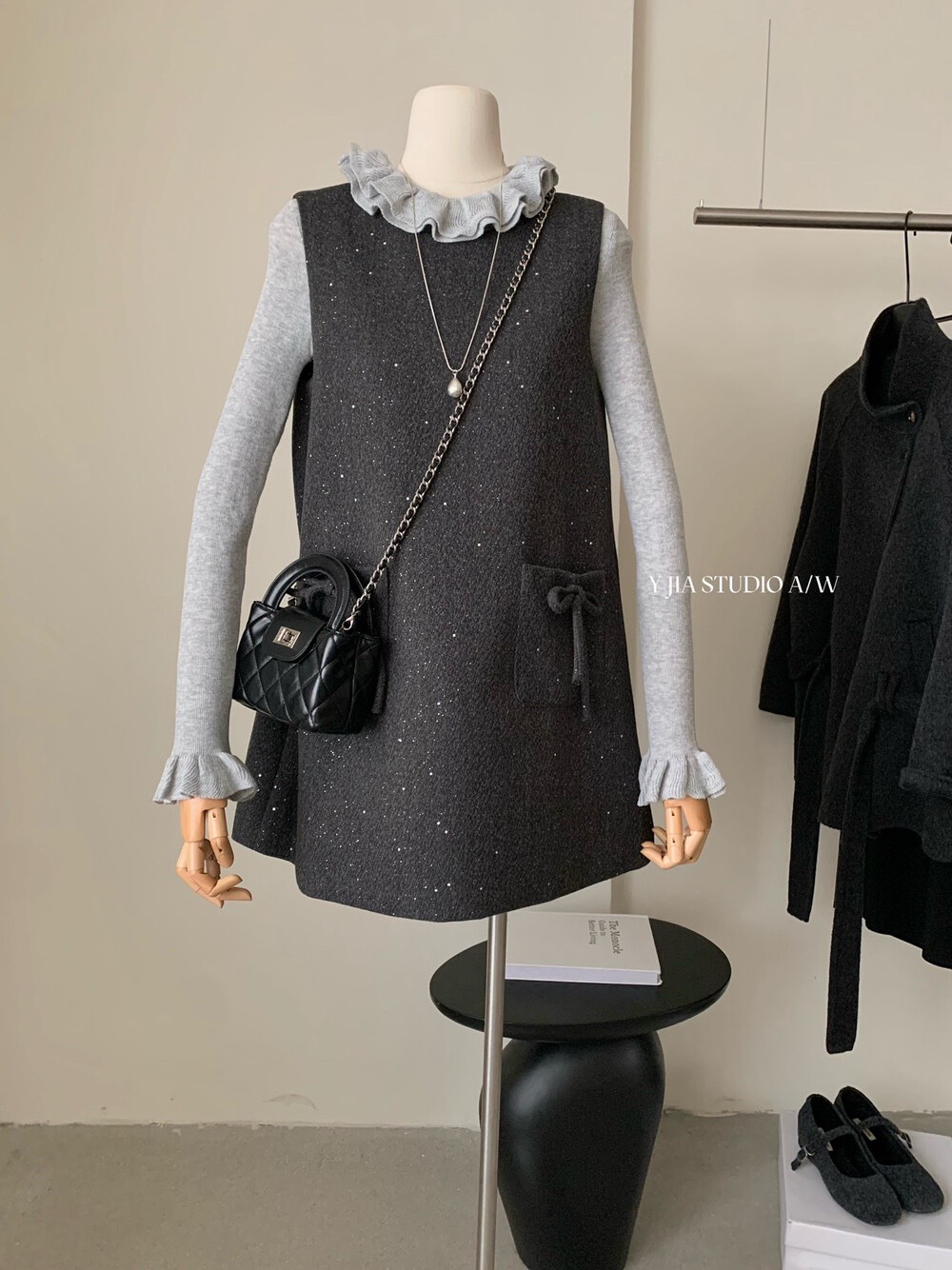 MAYA SHOP 5085# Set 2 pcs เสื้อแขนยาว ลาย polka dot + เดรสแขนกุด คอบัว งานซิปหลัง เนื้อผ้าดี มีซับใน งานสวย