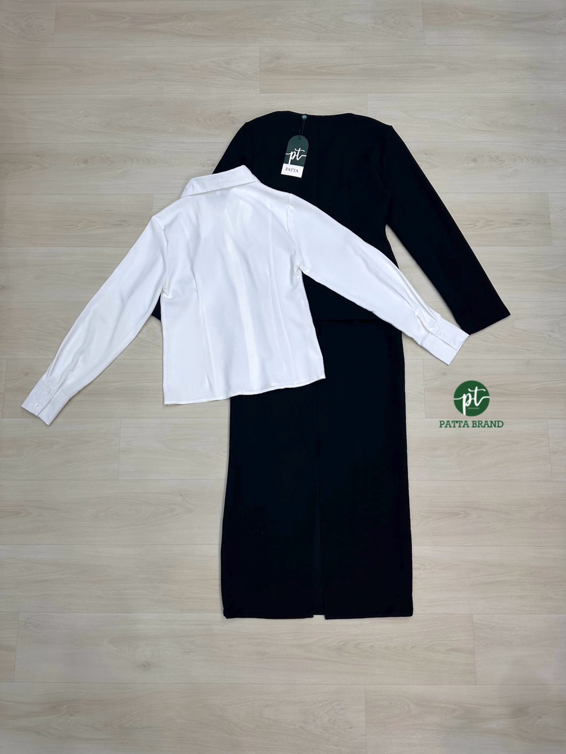 Set 3ชิ้น สุดคุ้ม เสื้อคลุมเบเซอร์แขนยาว สีดำ ดีเทลกระดุมหน้ายาว และกระเป๋าหน้าใช้งานได้จริง มาพร้อมเสื้อเซิ้ตคอปกสีขาวผ้านิ่มใส่สบาย แมทซ์กับกระโปรงยาวทรงสอบสีดำ ดีเทลแต่งผ่าหลังยาว (ซิปหลัง) ใส่คู่กัน สวย เนื้อผ้าดีสุดๆ ลุคCEO ติดแกรม