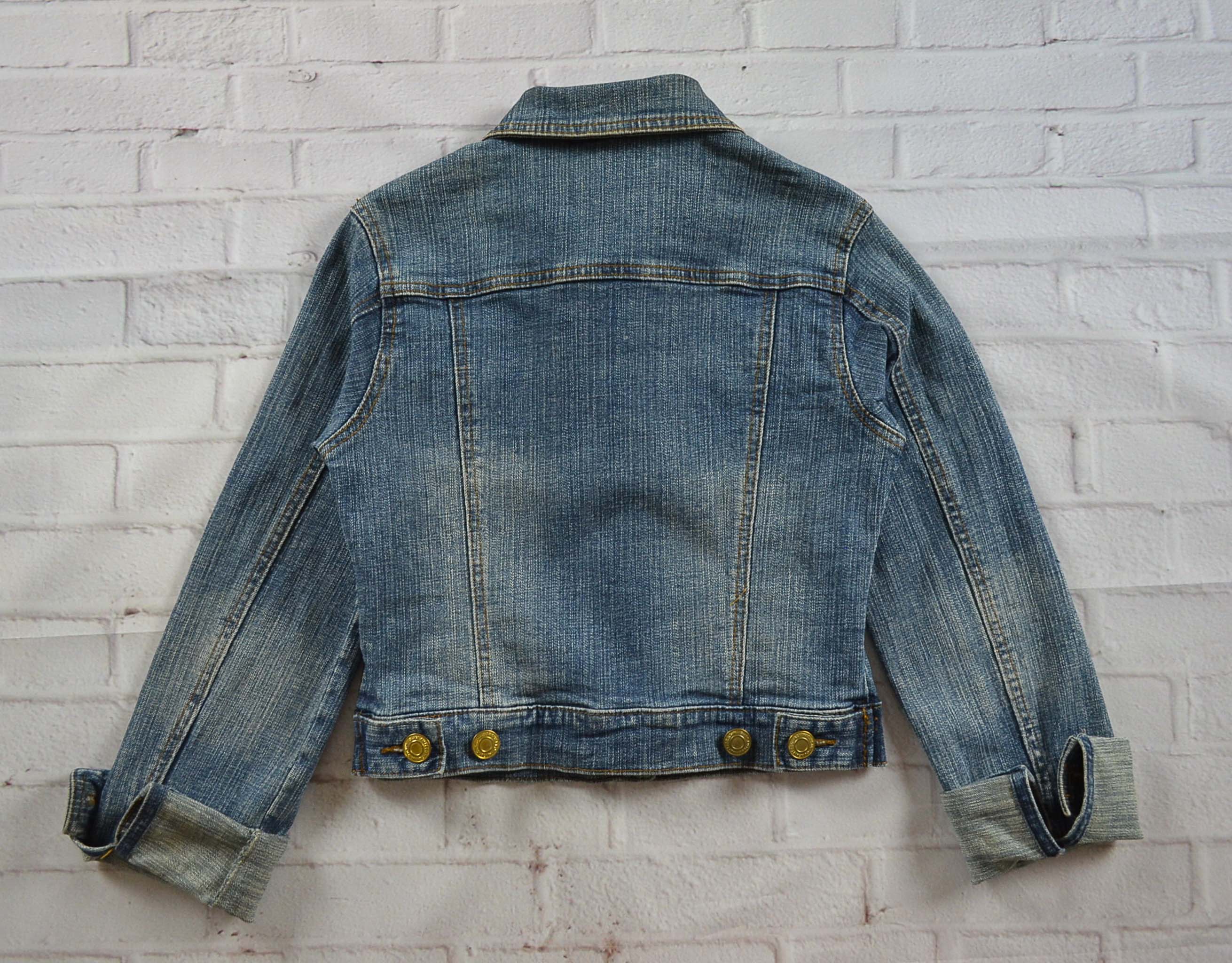 JEANS อกจริง37' (M) เสื้อแจ็คเก็ตยีนส์ เสื้อยีนส์แขนยาวหญิงชาย เนื้อผ้านุ่มใส่สบายใส่คลุม มีเป๋าข้างเป๋าใน