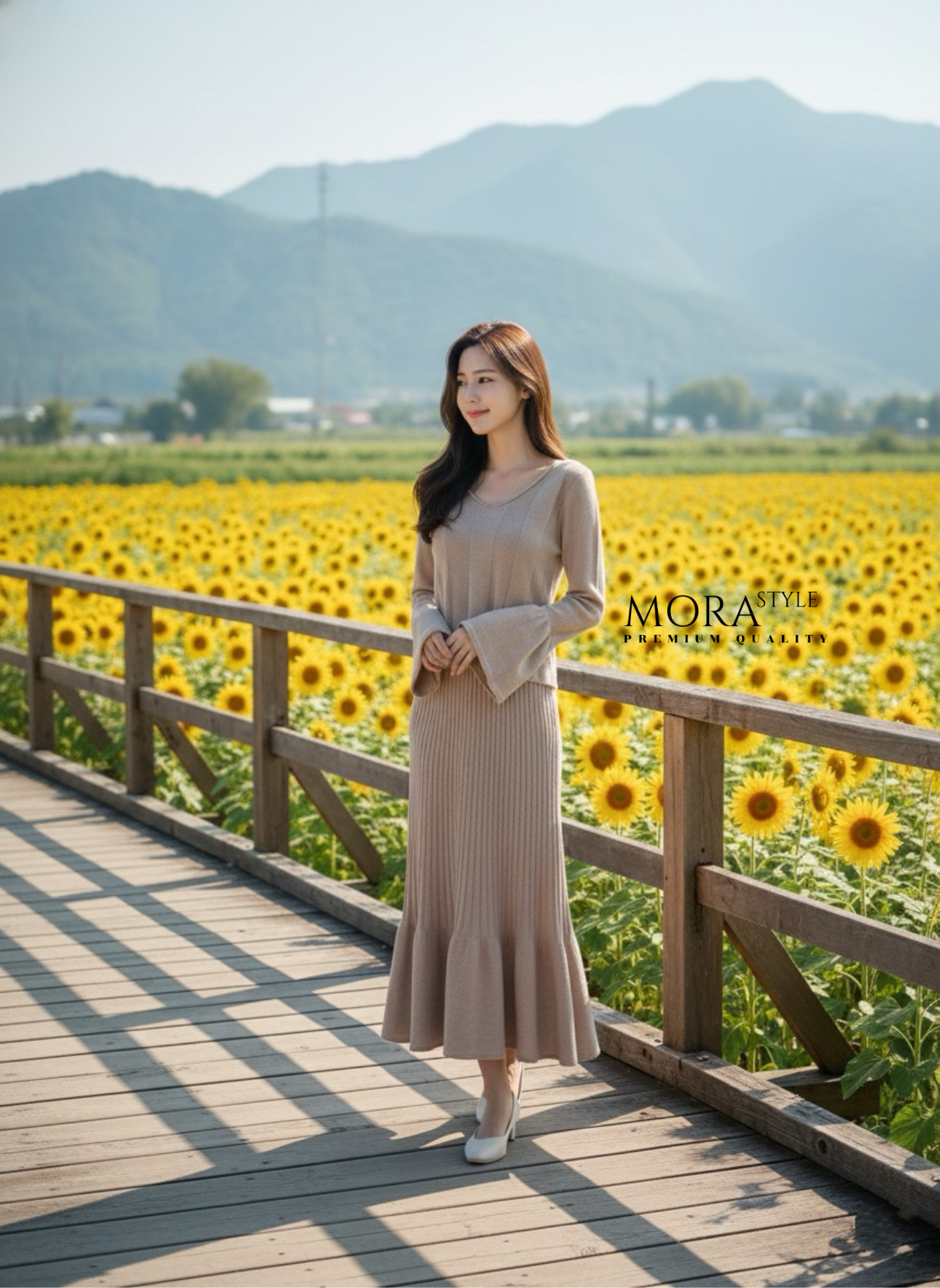 เซ็ตไหมพรม 2 ชิ้น เสื้อแขนยาวมี detail ลายร่องใหญ่ ผ้ายืดยืดหยุ่นใส่สบาย มาพร้อมกับ กระโปรงยาวปลายทรงปล่อยระบาย ใส่เที่ยวได้หลายโอกาสเป็นอีกรุ่นที่แนะนำมาต้องมีนะคะ