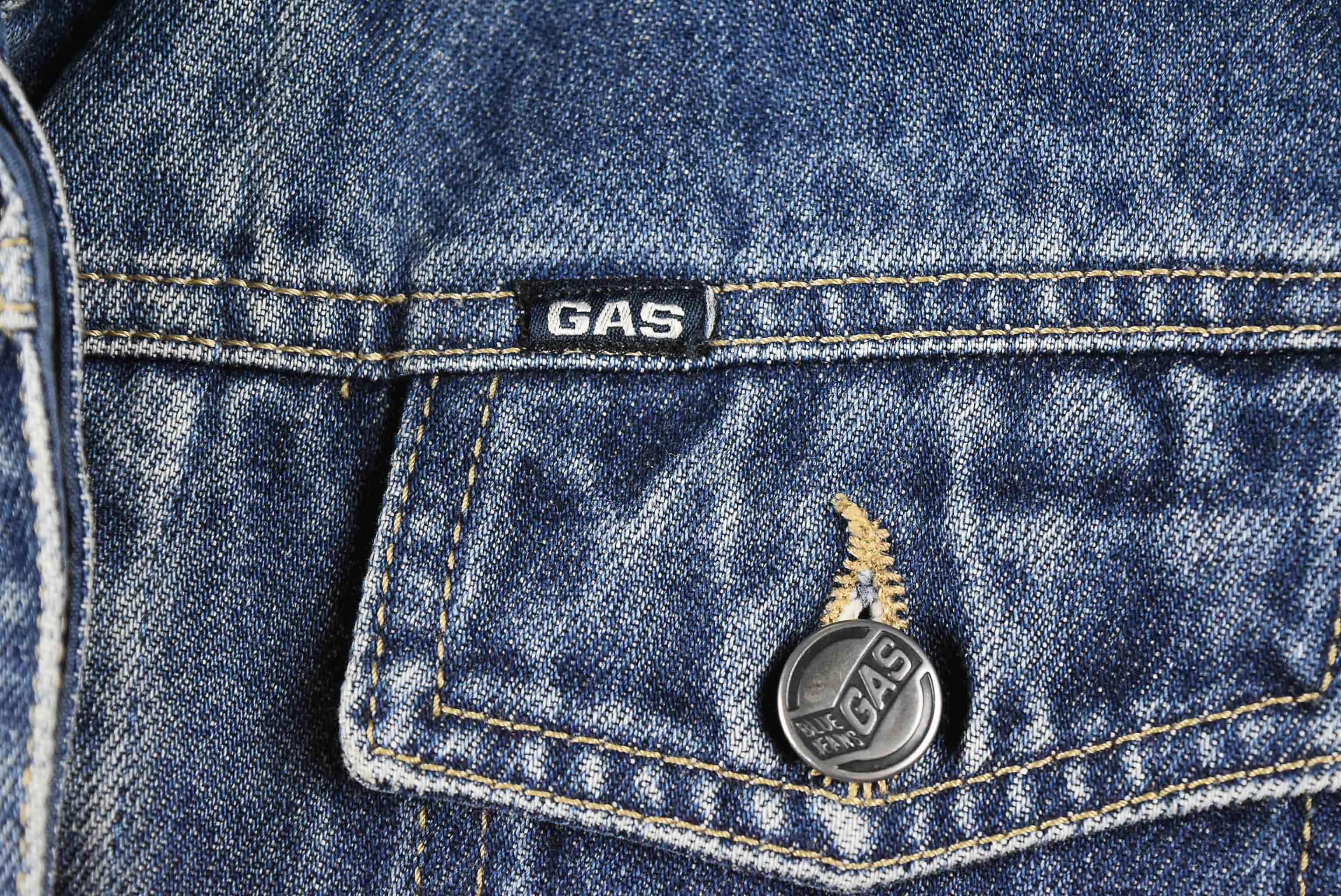 GAS อกจริง 37 ไซส์ M เสื้อแจ็คเก็ตยีนส์ แขนยาว ผู้หญิง สีฟอกเข้ม สภาพสวยใหม่90% ใส่คลุมแนวๆสายวิเทจ ราคานี้คุ้มมาก