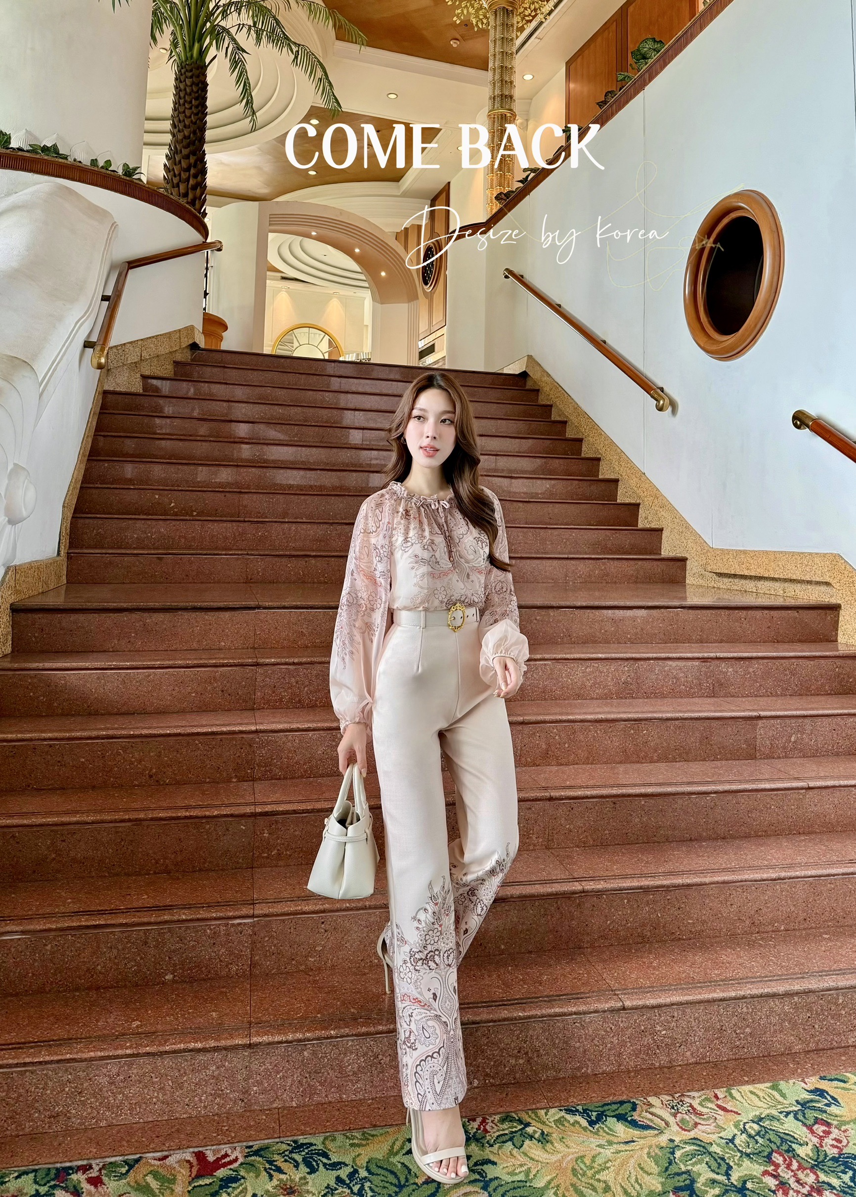 ชุดเซ็ต ตัวเสื้อเป็นผ้าชีฟองอย่างดีพิมพ์ลาย มีซับใน แถมมาให้ มาคู่กับกางเกงขายาวพิมพ์ลาย สวยชัดและมีเข็มขัดแยกชุด เนื้อผ้า ใส่สบายเหมาะกับหน้าร้อน