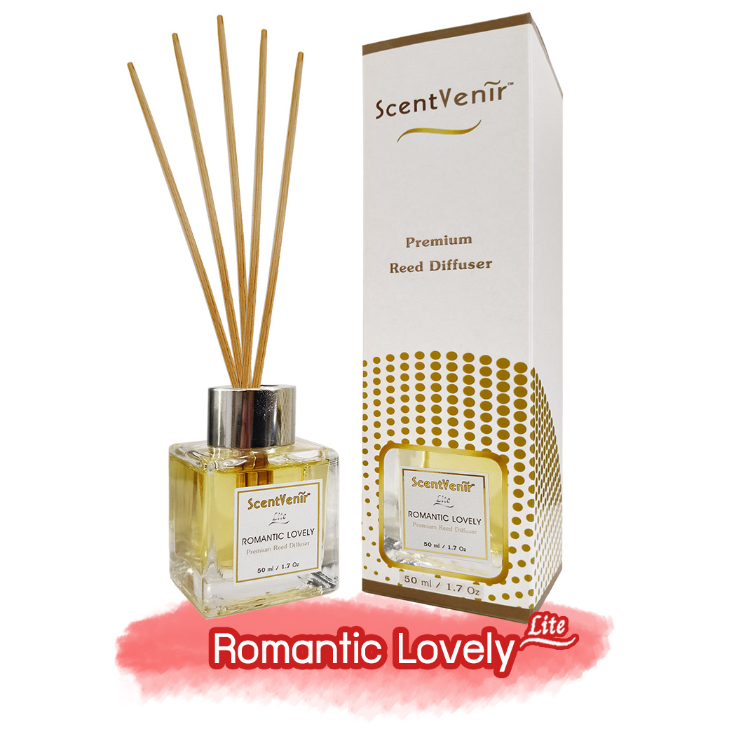 ROMANTIC LOVELY Scent Diffuser (Lite) น้ำหอมกระจายกลิ่น น้ำหอมปรับอากาศ ก้านไม้หอม กลิ่น โรแมนติก เลิฟลี่ สัมผัสกับกลิ่นแห่งความหวาน อบอุ่น โรแมนติก อโรม่า หอมละมุน แบบเบาๆ สูตรพิเศษด้วยน้ำมันหอมระเหยแท้ผสมกับหัวน้ำหอมเกรดสูง ขนาด 50ml ใช้นาน 1-2 เดือน