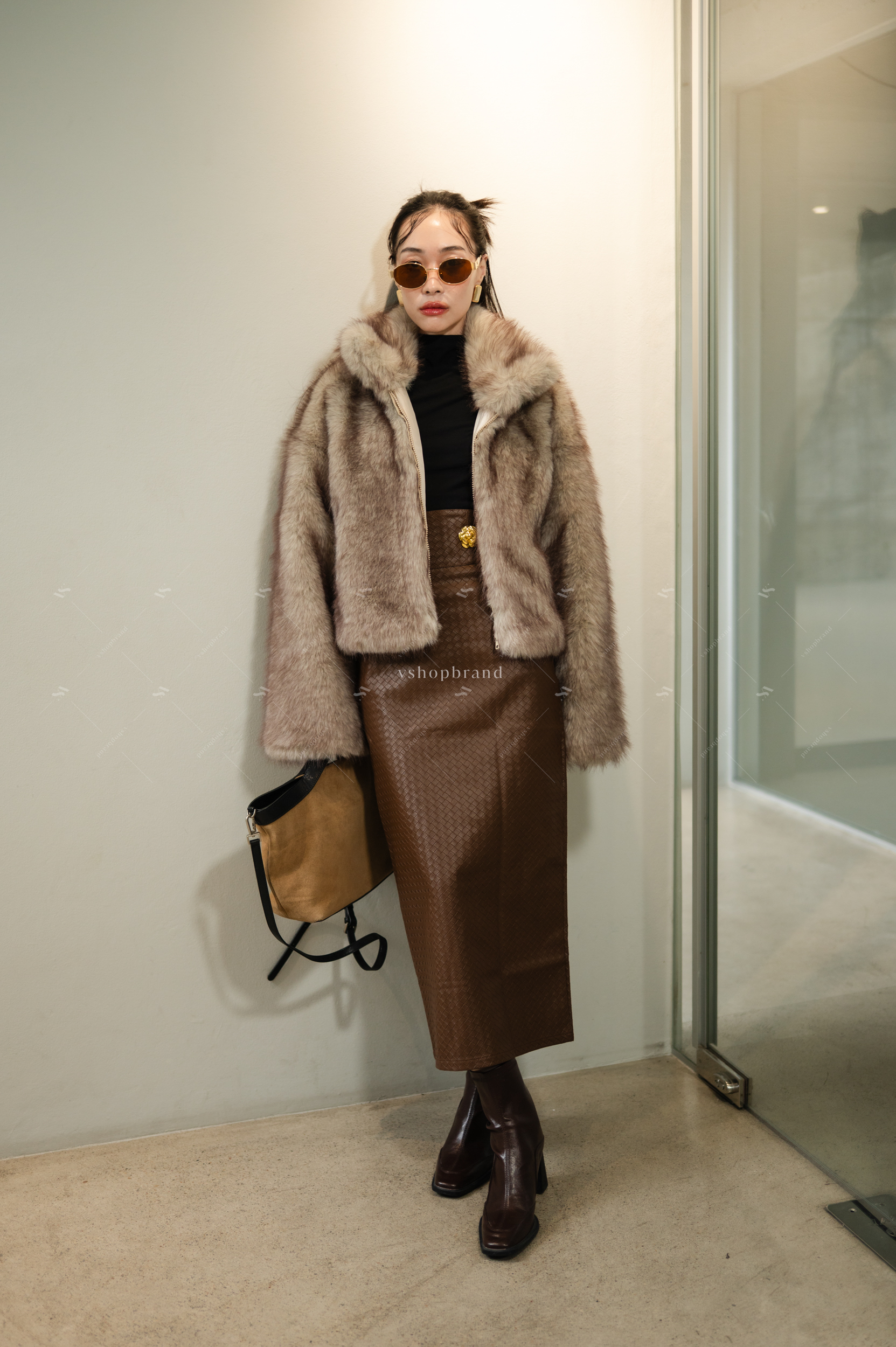 เสื้อคลุมขนเฟอร์ซิปหน้า