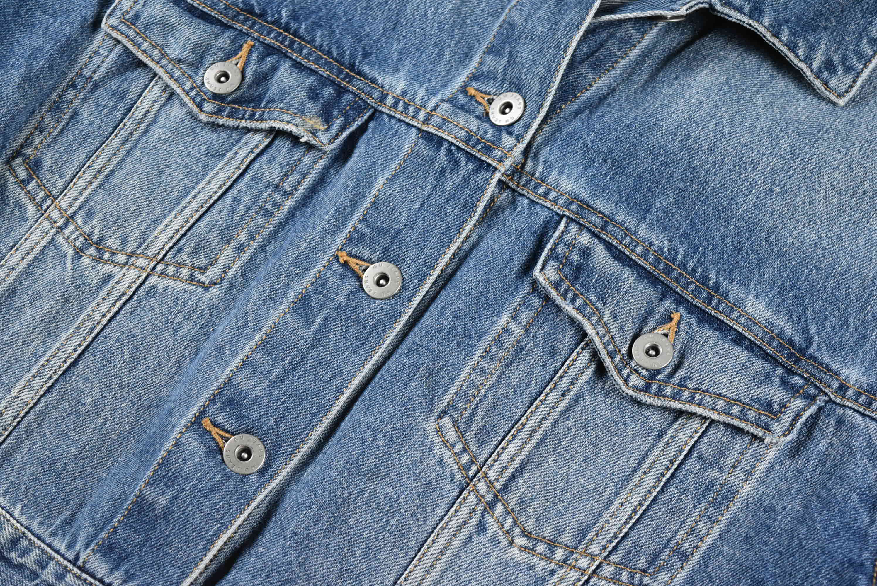 GU อกจริง 42 ไซส์ L เสื้อแจ็คเก็ตยีนส์ แขนยาว ผู้หญิง ทรงครอป เนื้อผ้านุ่มใส่สบาย