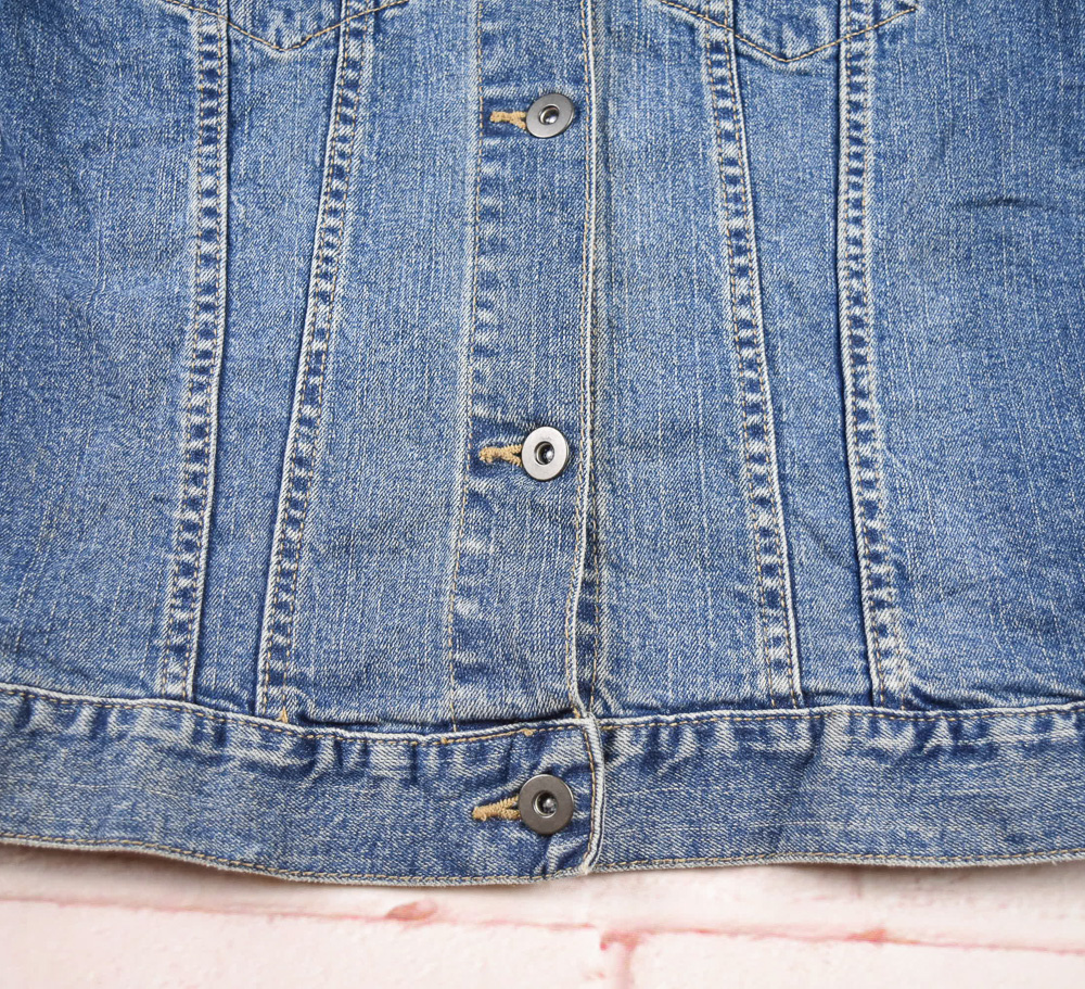 UNIQLO®แท้ อก 32 เสื้อแจ็คเก็ตยีนส์ผู้หญิง ยูนิโคล่ สียีนส์ เสื้อแขนยาว เนื้อผ้าดี