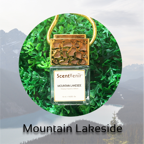 น้ำหอมแขวน ห้อยในรถ ตู้เสื้อผ้า ห้องนอน ห้องครัว กลิ่น เม้าท์เท่น เลคไซด์ (Mountain Lakeside) สัมผัสกับกลิ่นแห่งขุนเขา ทะเลสาป หอมสะอาด สดชื่น เย็นสบาย สูตรเฉพาะพิเศษด้วยน้ำมันหอมระเหยแท้ผสมกับหัวน้ำหอมเกรดสูง ใช้นานถึง 2 เดือน ขนาด 6ml