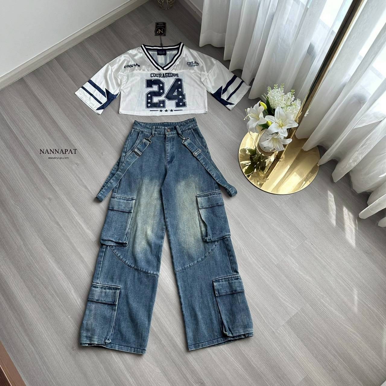 SET งานเสื้อสปอร์ต Oversize สกรีนลายหน้าหลังอย่างจึ้ง + กางเกงยีนส์แท้ฟอก