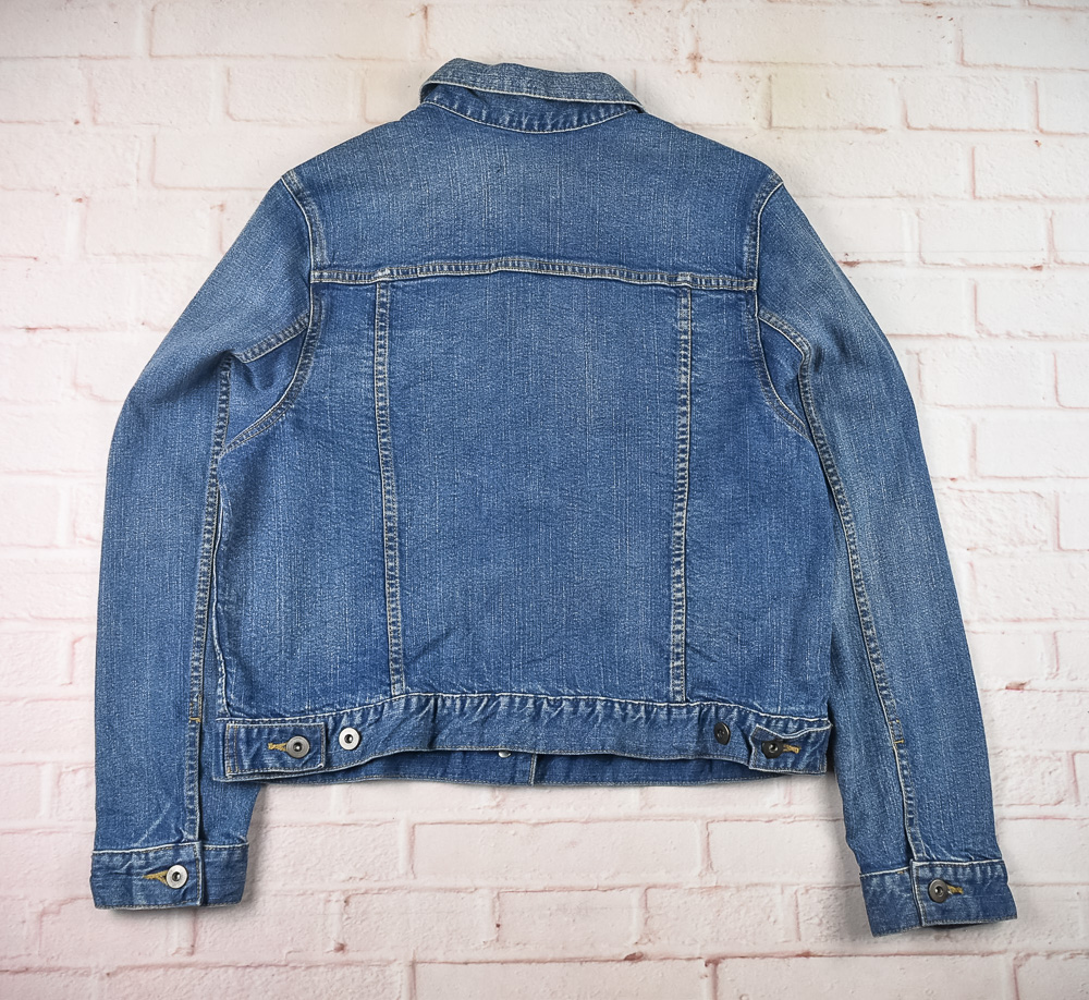 UNIQLOแท้ รอบอก 40 เสื้อแจ็คเก็ตยีนส์ ผู้หญิง ยูนิโคล่ สียีนส์ เสื้อแขนยาว เนื้อผ้าดี