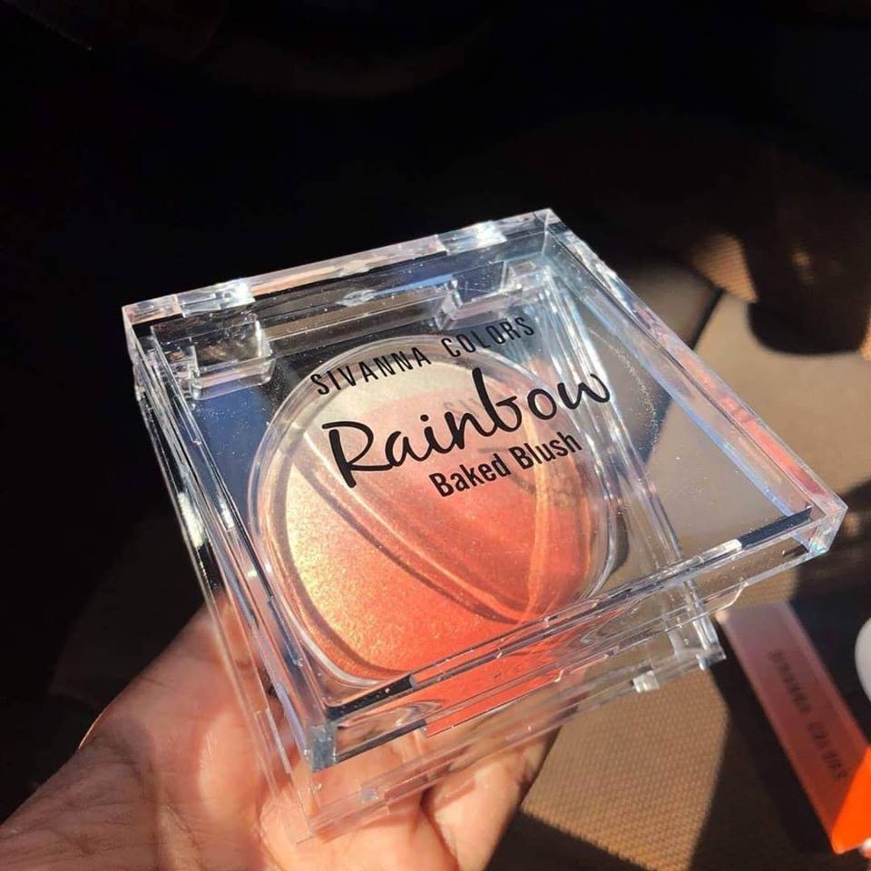 Sivanna Colors Rainbow Baked Blush HF370 ซีเวียน่า บรัชออนเรนโบว์ บลัชออนไล่สี บลัชออน เนื้อฝุ่น สายรุ้ง