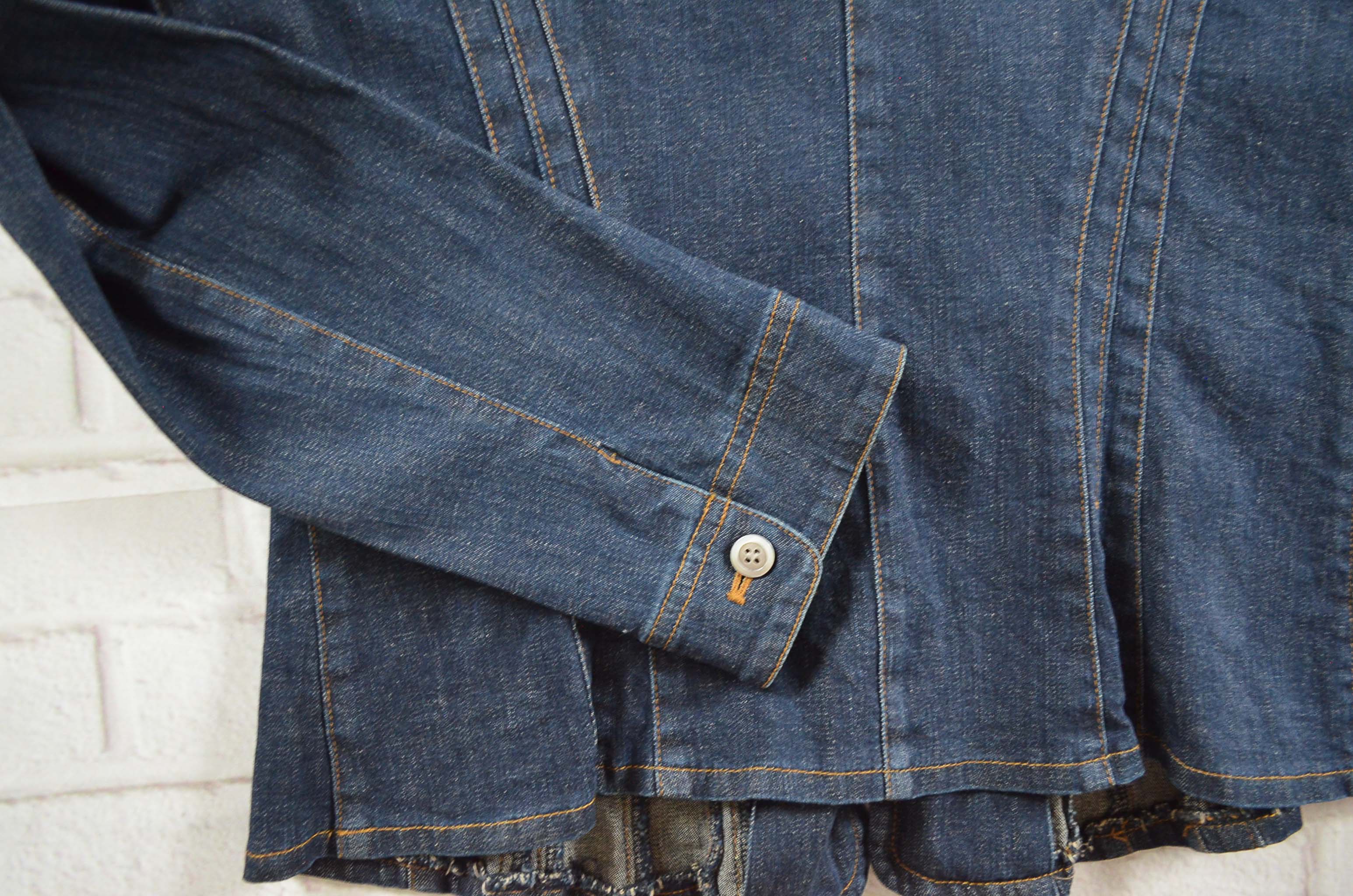 JEANS อกจริง35' (S) เสื้อแจ็คเก็ตยีนส์ เสื้อยีนส์แขนยาวหญิงชาย ทรงสูทผ้ายีนส์นุ่มใส่สบาย