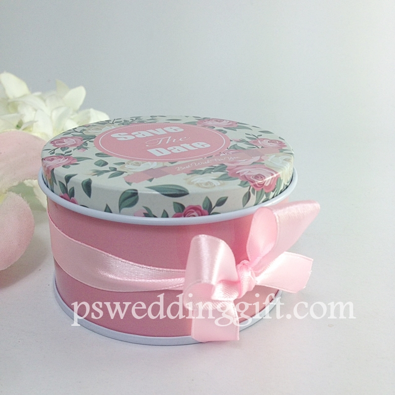 ตลับเหล็กทรงแลม คละแบบ คละสี พร้อมป้ายชื่อ