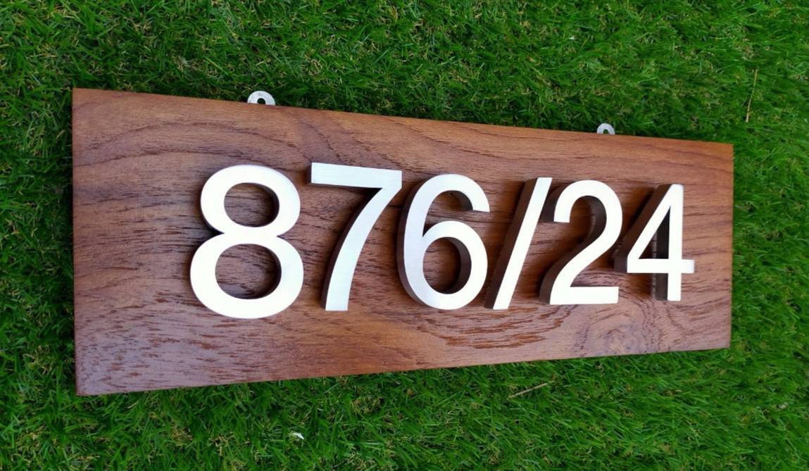 ป้ายอักษรสแตนเลสสีเงินแฮร์ไลน์ ป้ายบ้านเลขที่