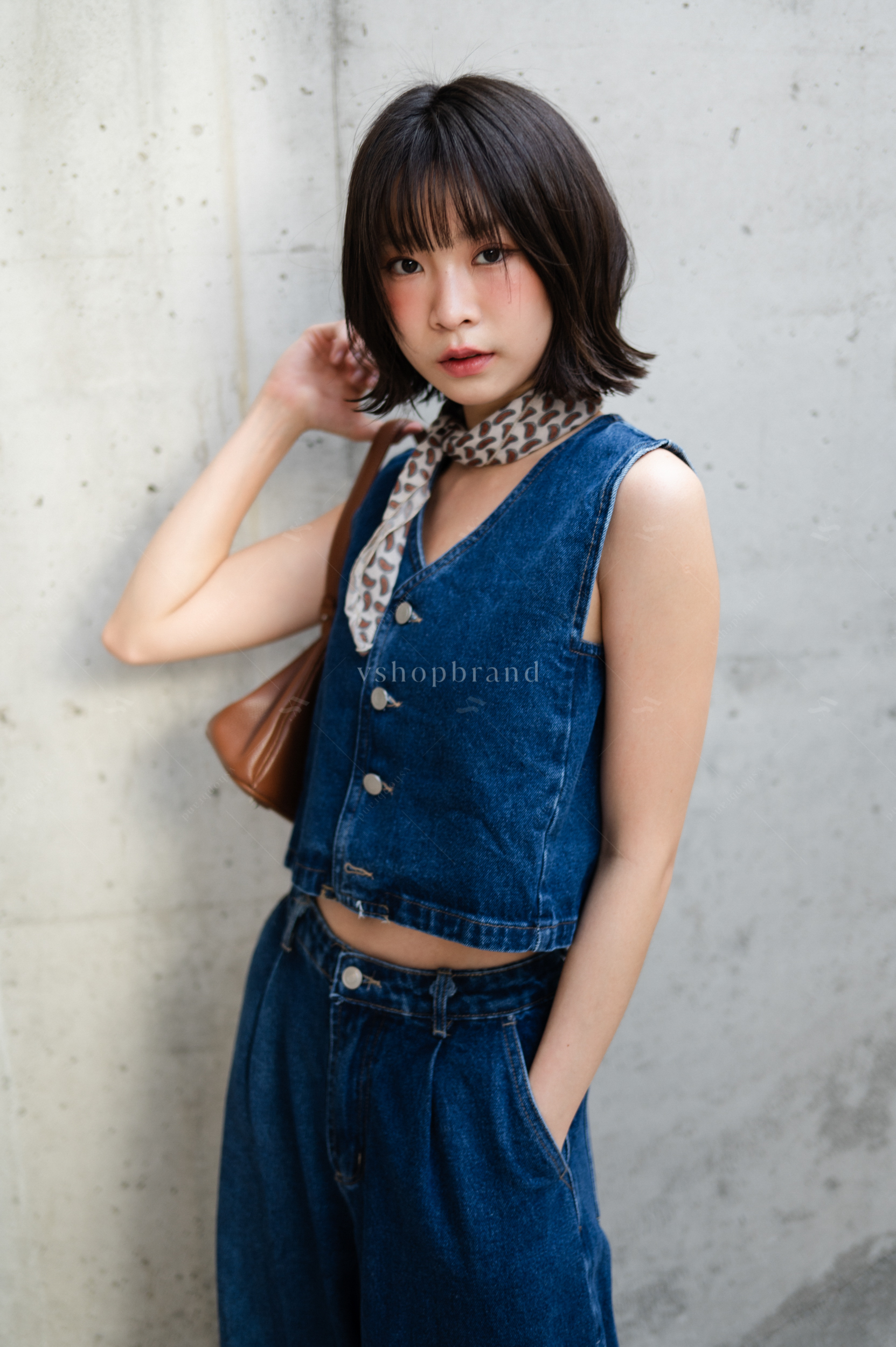 Set เสื้อกั๊กยีนส์ + กางเกงขายาว