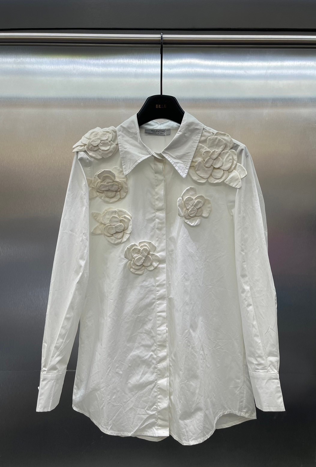 เสื้อเชิ๊ตผ้าคอตตอนสวยมาก ปักดอกไม้ 3D สวยมาก ผ้าเกรดดีมาก งานมิลเลอร์