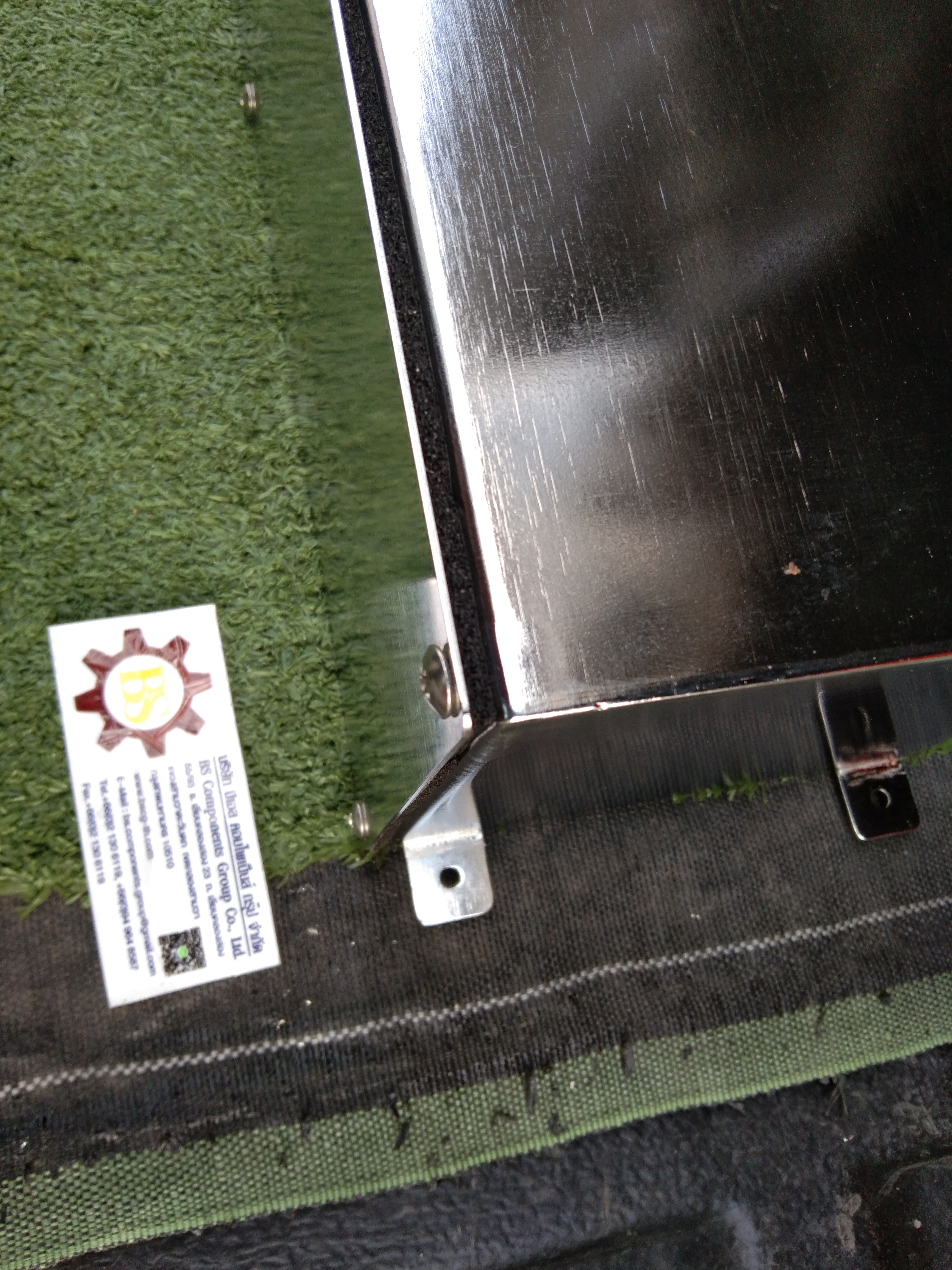 กล่องสแตนเลสด้านบนสโลป POWER PLUGS (B) W800xH150xD150mm.