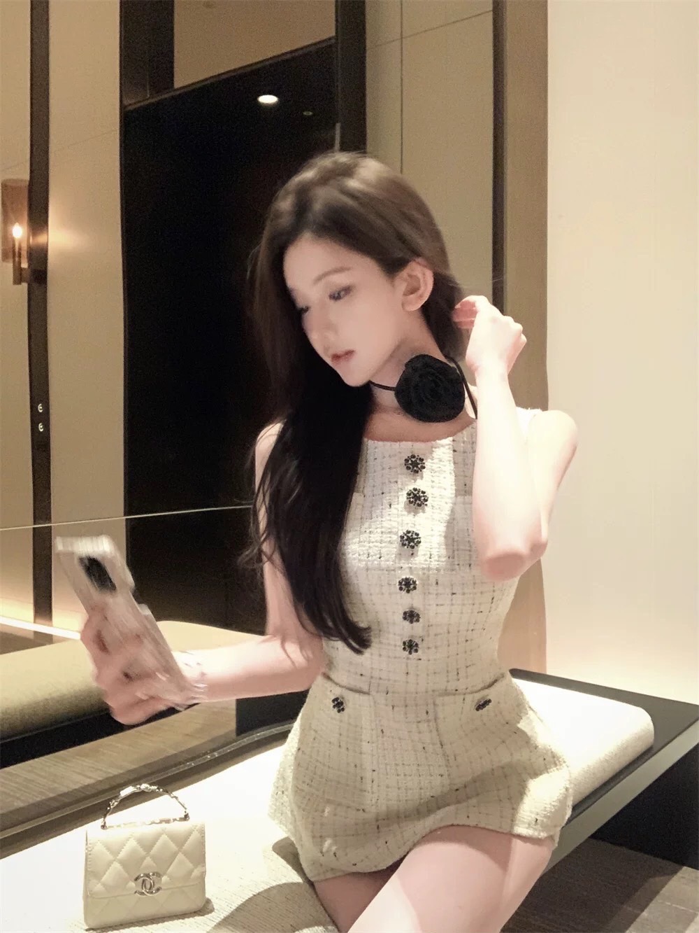 Tweed Chic Set” – เซ็ตแขนกุดทวีต + กางเกงขาสั้นเรียบหรู ✨ แพลตเทินดีงาม ใส่สวยเปะสุดๆ ของดีหมดไวนะคร๊า!!