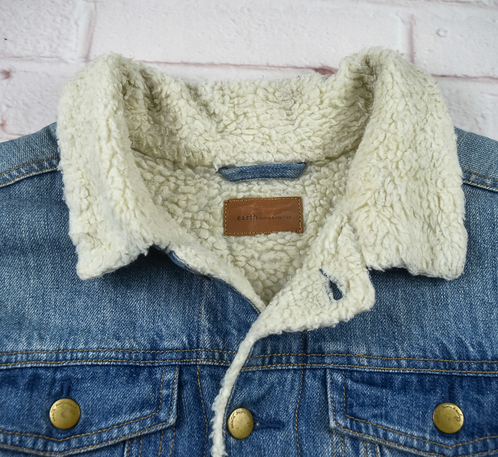 earth music&ecologyแท้ รอบอก 43 เสื้อแจ็คเก็ตยีนส์ ผู้ชาย เอิร์ธ มิวสิค แอนด์ อีโคโลจี สียีนส์ เสื้อแขนยาว เนื้อผ้าดี