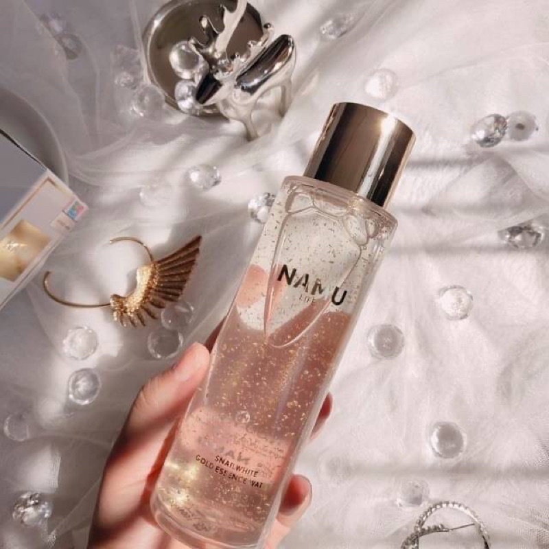 Namu Life Snail White Gold Essence Water 150ml. น้ำตบผสมทองคำบริสุทธิ์ สเนลไวท์