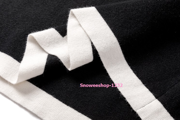 เดรสคนอ้วน เดรสไหมพรมบิ๊กไซส์ เดรสสาวอวบแขนยาว เดรสคนอ้วนสไตส์เกาหลีใส่ทำงาน ใส่เที่ยว ผ้านิ่มมาก ไม่คัน แต่งขาวสลับสีดำ กระดุมคู่หน้า ไม่อ้วนก็ใส่ได้แบบหลวมๆ อกขยายได้อีก