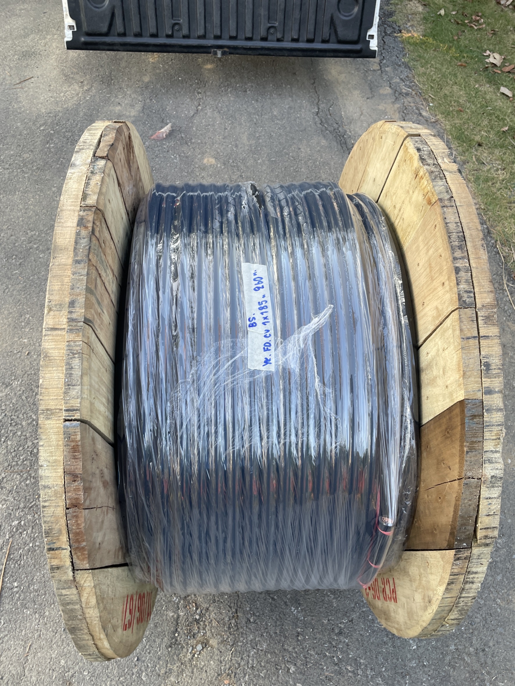 YAZAKI : สายไฟ FD-0.6/1KV-CV 1x185sqmm
