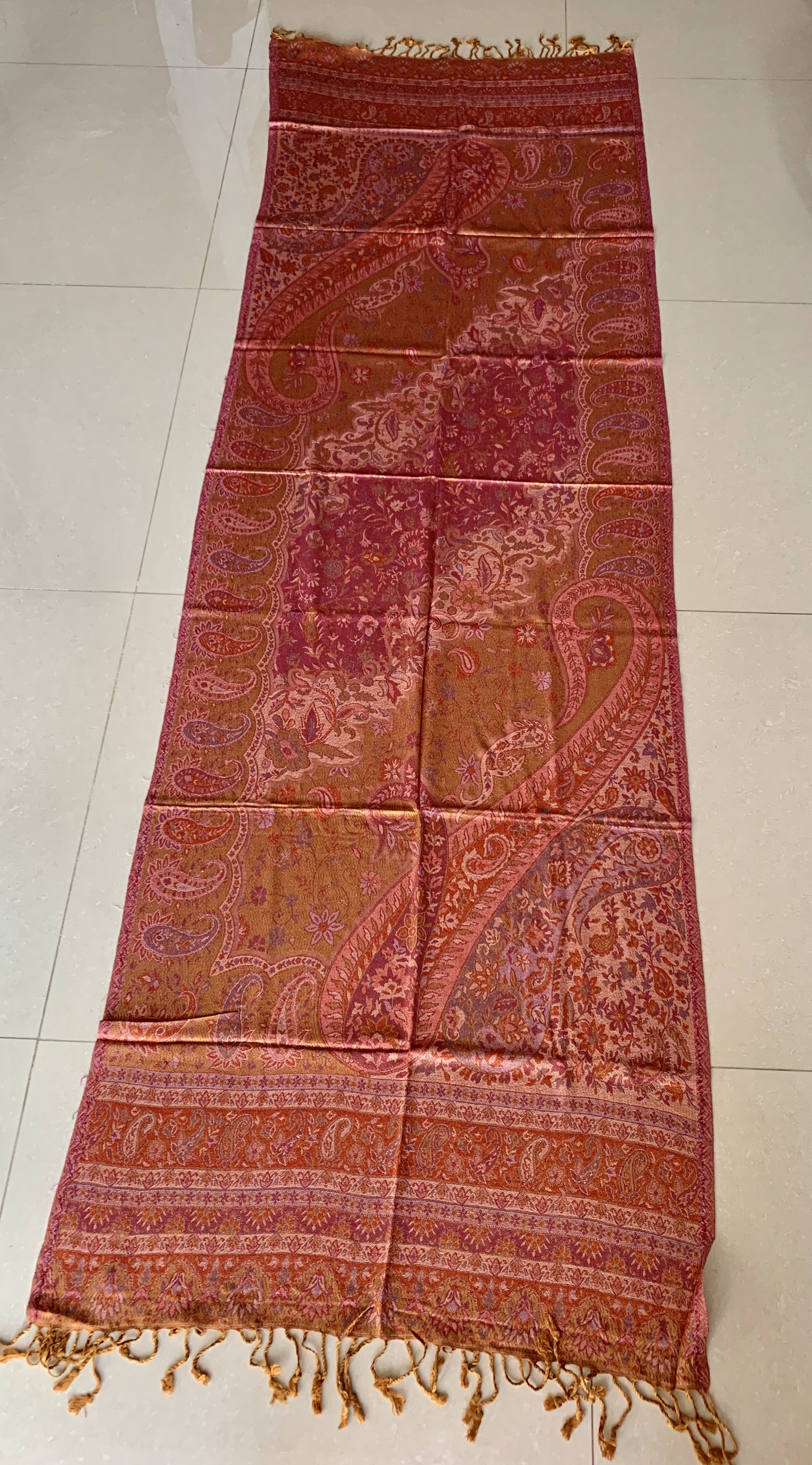 ผ้าไหมมูดาล