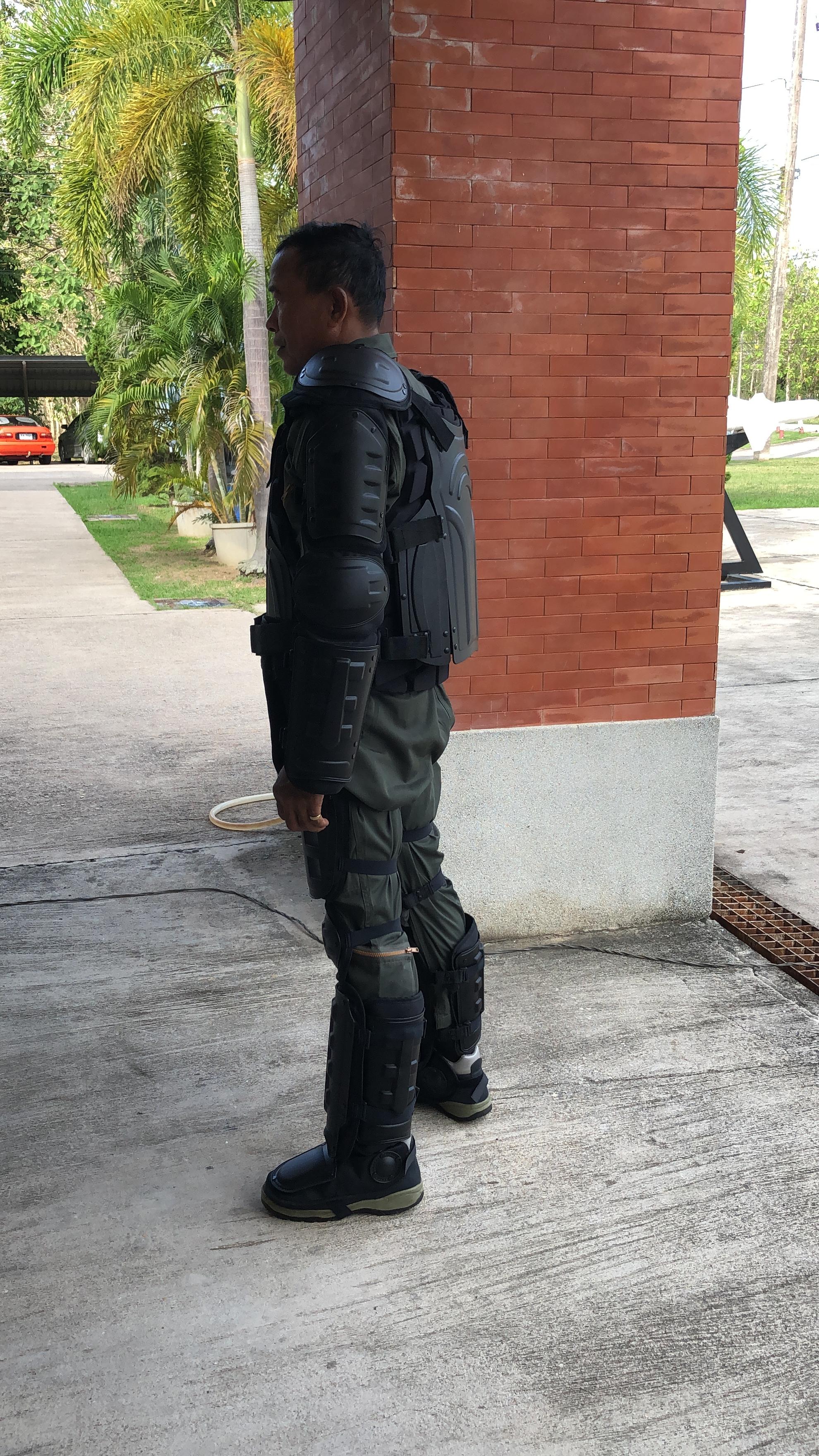 Anti Riot Suit ชุดปราบจราจล ชุดป้องกันบุคคล ชุดควบคุมฝูงชน