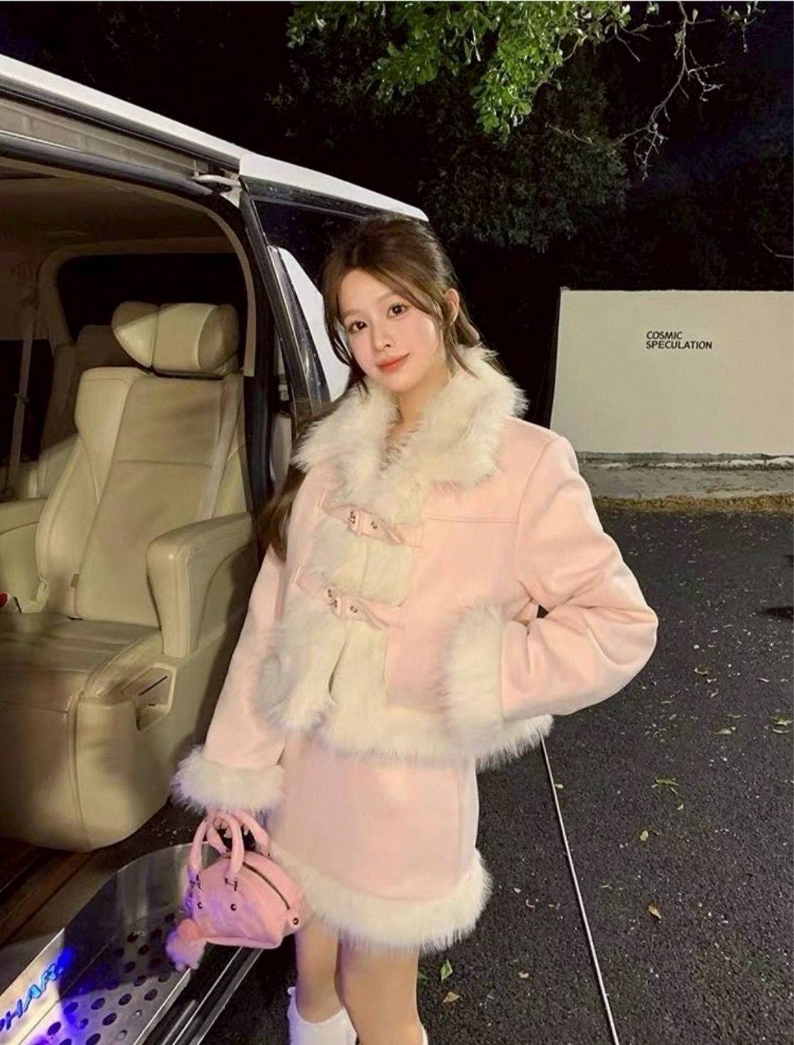 Set 2 ชิ้น เสื้อแต่งขนเฟอร์สีสดใสน่ารัก+กระโปรงเข้าชุด