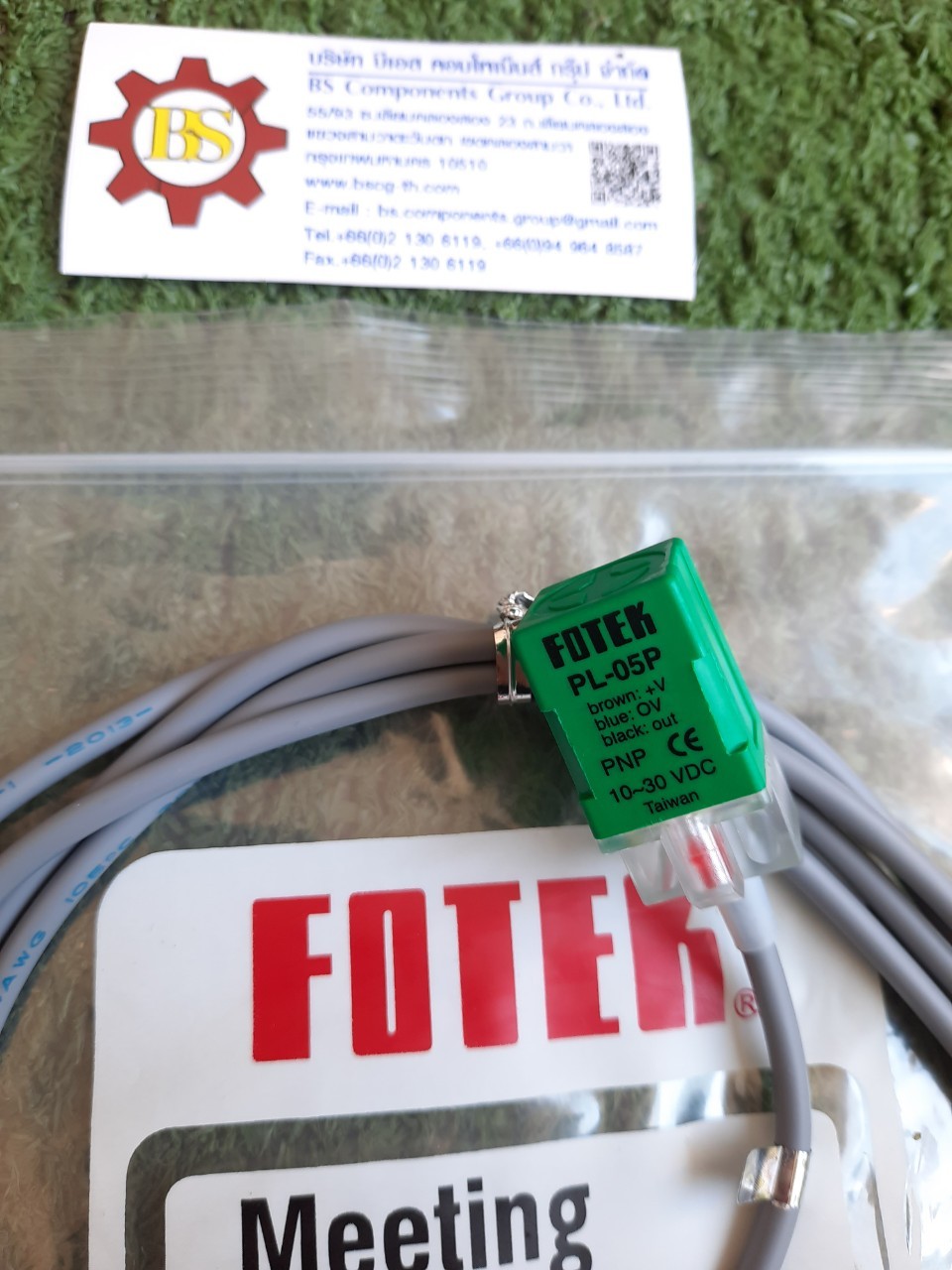 FOTEK : Proximity Sensor PL-05P , Sen Dist. 5.0 mm, PNP, NO, 10-30VDC, 3wires