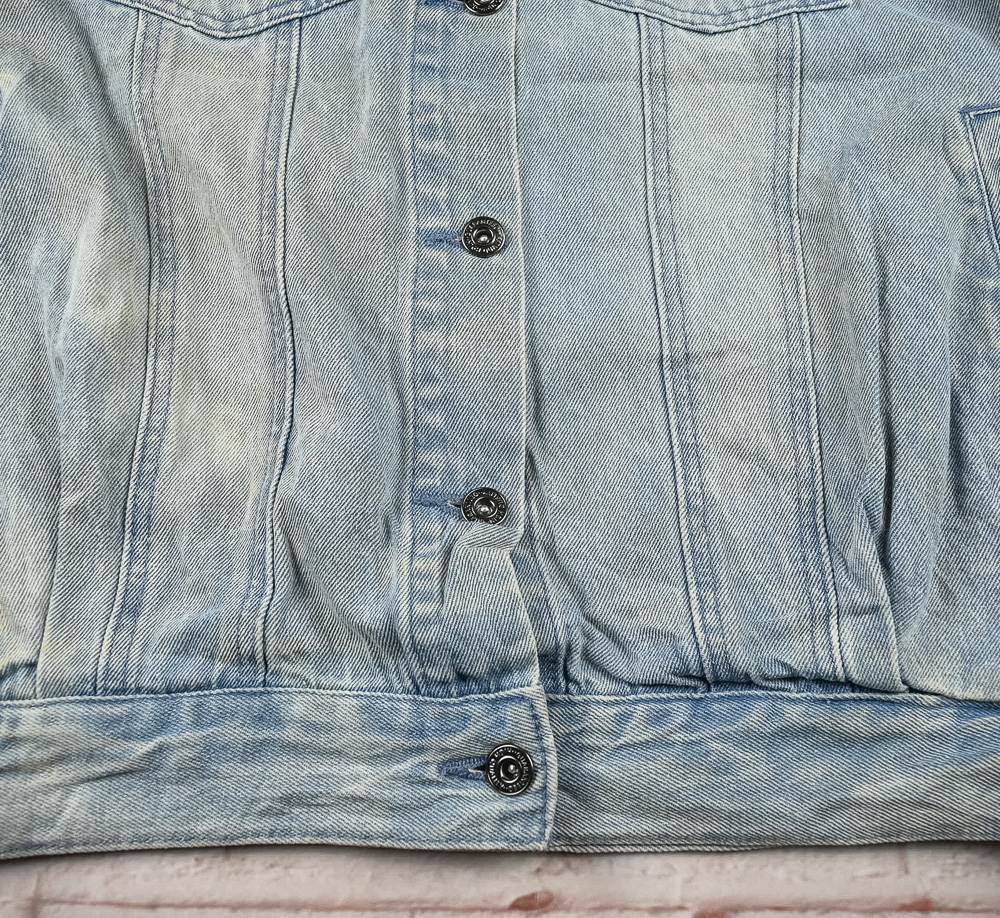 GUARANTEEDแท้ รอบอก 42 เสื้อแจ็คเก็ตยีนส์ ผู้ชาย สียีนส์ เสื้อแขนยาว เนื้อผ้าดี