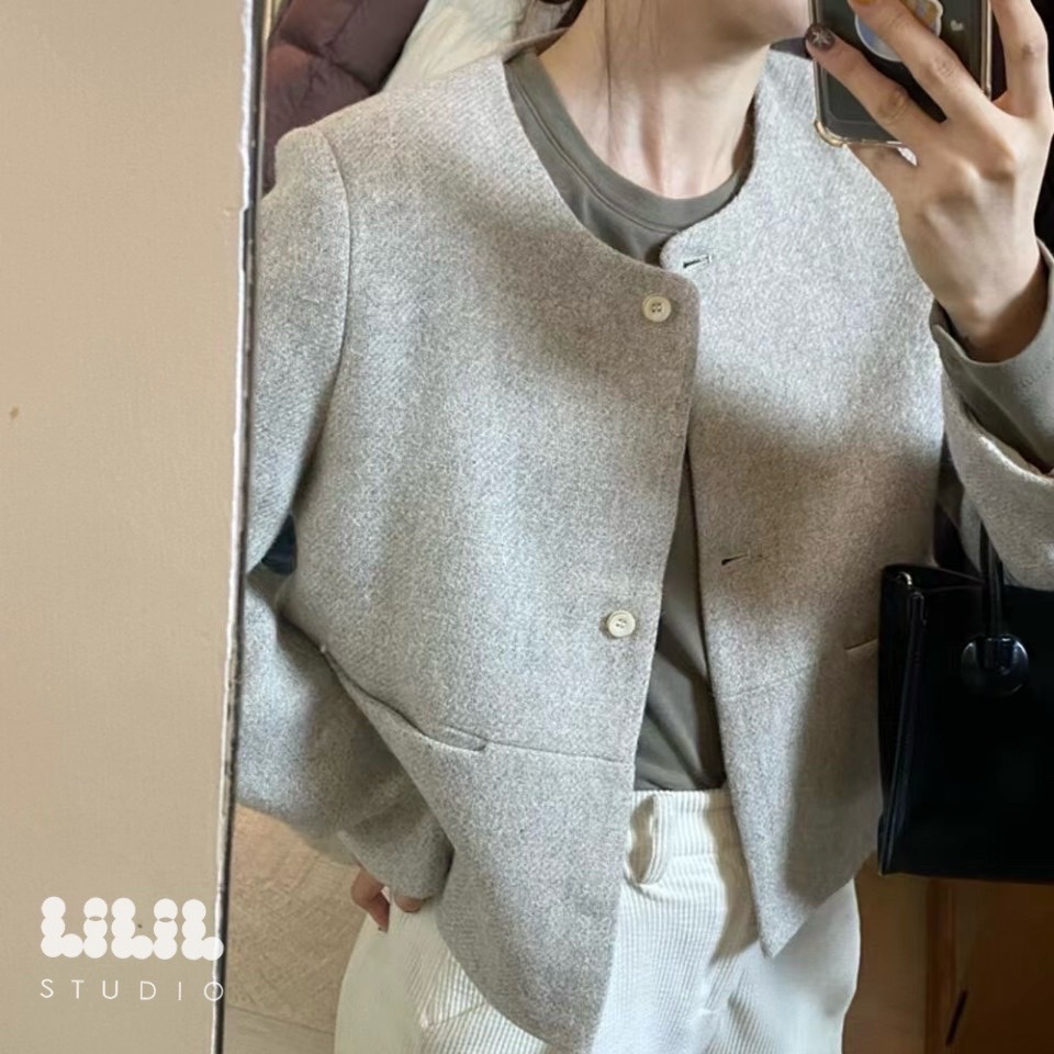 เบลเซอร์Korea style ทรงสวย สั่งด่วนจัดส่งทันที ผ้าดูดี cutting เนี้ยบ มีซับในบุ กระเป๋าจิง พร้อมส่งค่ะ