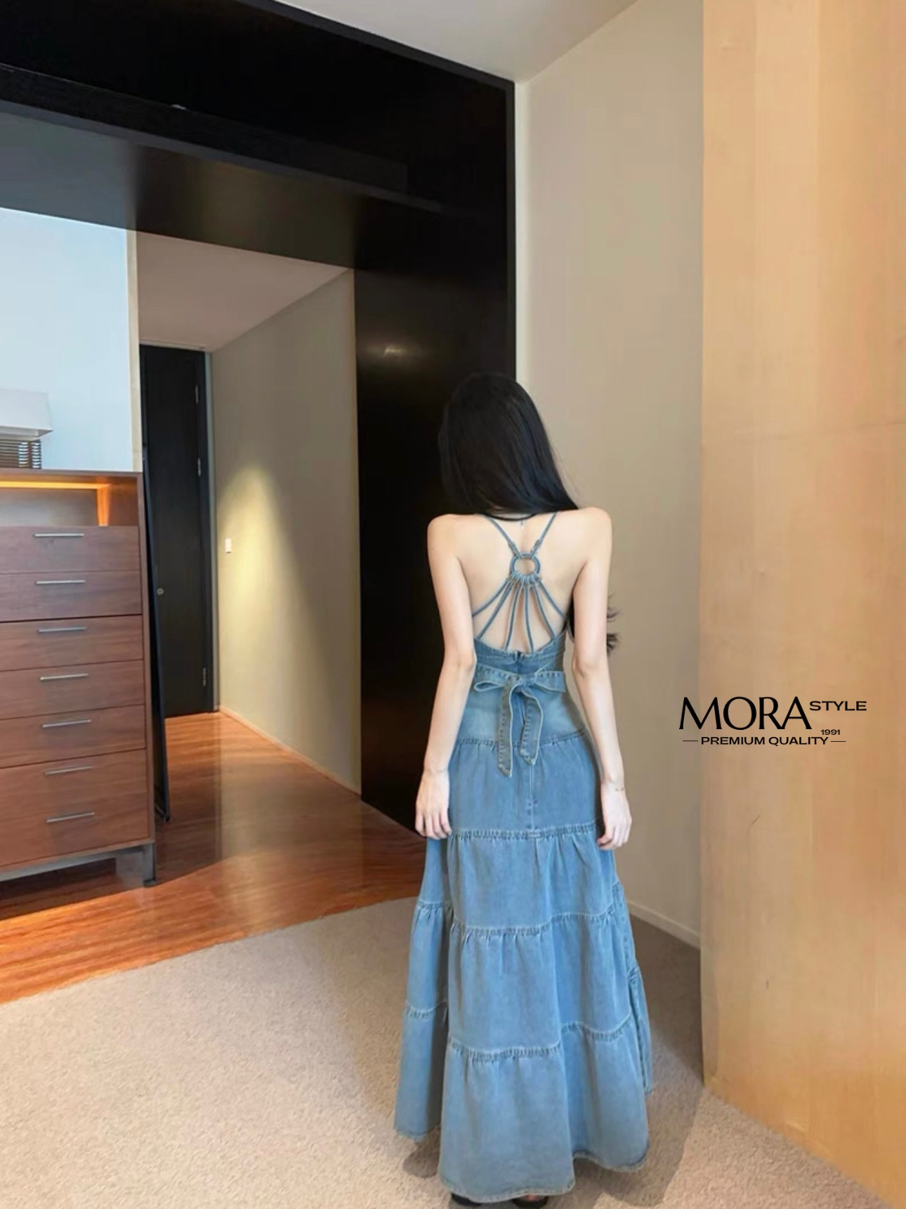เดรสยีนสายเดี่ยวตัวยาว มีเชือกผูกโบว์หลัง ผ้าดีทรงสวย ใส่สบาย ดีไซน์น่ารักมากก รุ่นนี้ใส่เที่ยวได้หลายโอกาส มีติดตู้ไว้ได้ใส่แน่นอนค่าา