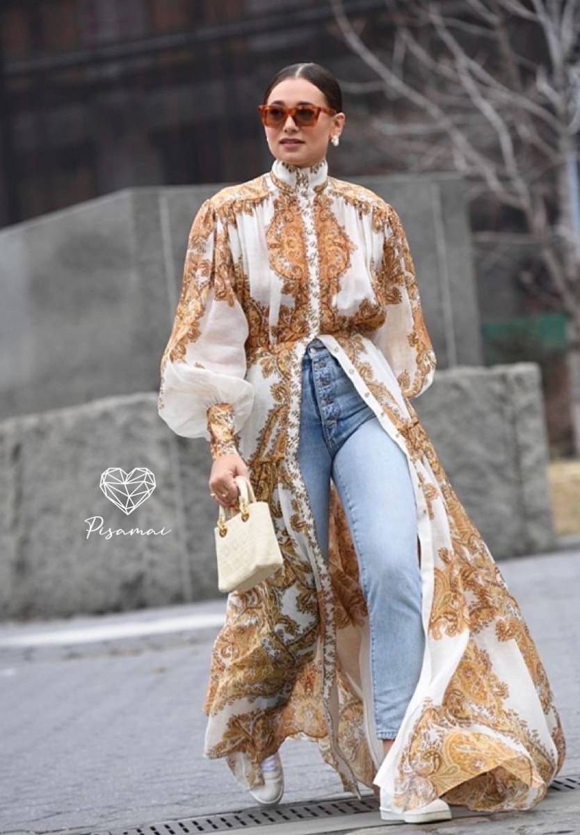 เดรสคอเต่าตัวยาวมาในลายกราฟฟิกสีเหลืองพื้นขาว คือปังมากค่า ใช้ผ้าเยอะมากกกกกๆค่ารุ่นนี้ ใส่เก็บทรงสวยมากค่า รุ่นนี้ ใส่vacayถ่ายรูปกับแก๊งค์เพื่อนๆไม่มีผิดหวังเลยค่า