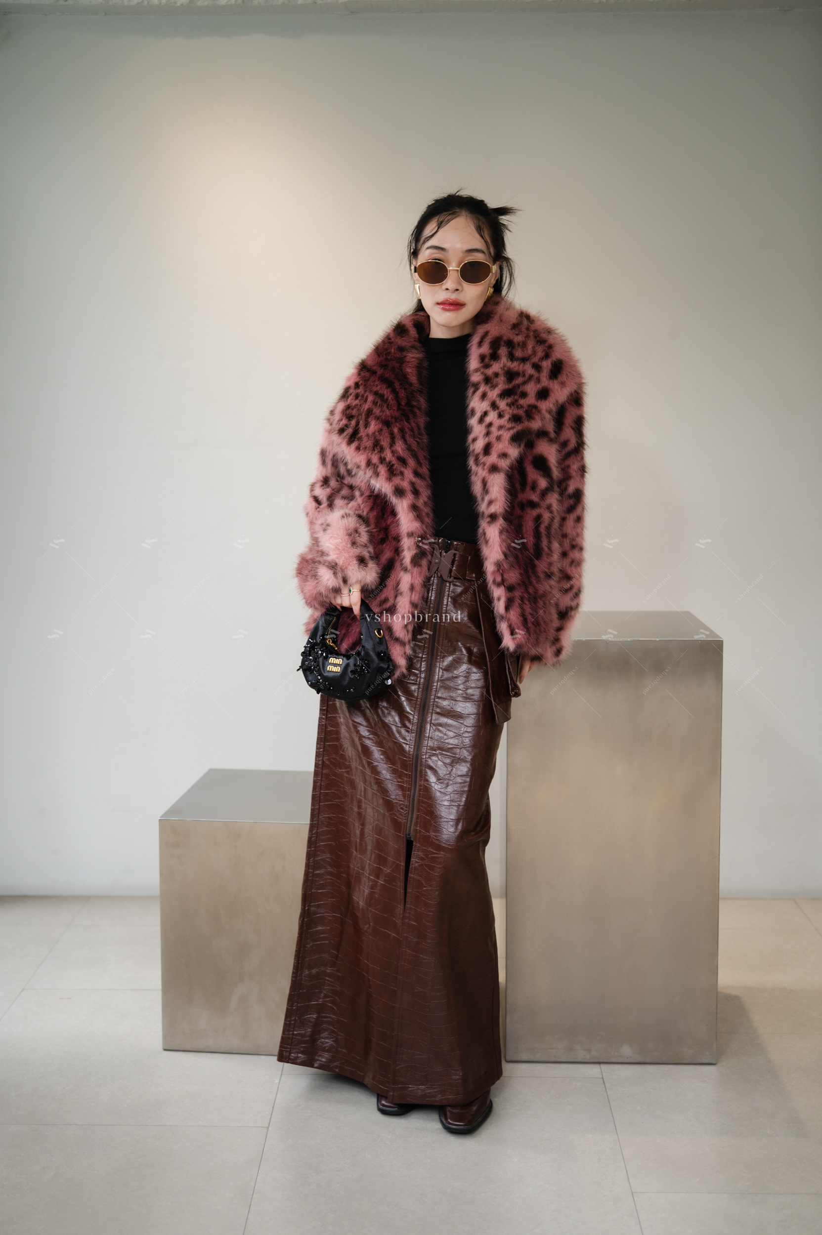 เสื้อคลุมขนเฟอร์ลายเสือ