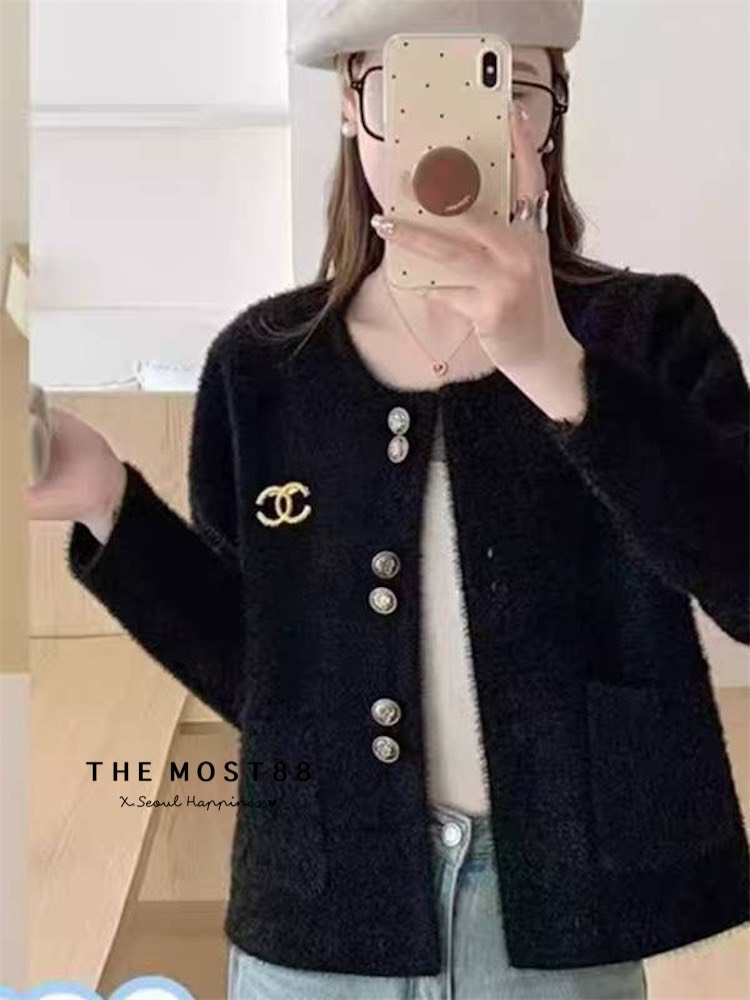 เสื้อผ้าขนผสม ทรงคาร์ดิแกน มีกระดุมหน้าหรูหราสุดๆ กระเป๋าล้วงได้ แถมเข็มกลัด 2 สี