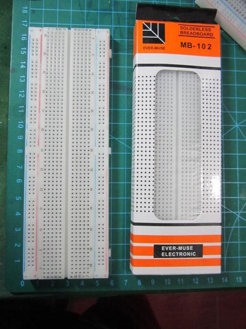 MB-102 กระดานบอร์ดที่มีคุณภาพสูงขนาด 165 × 55 × 10 มม.630จุด Arduino