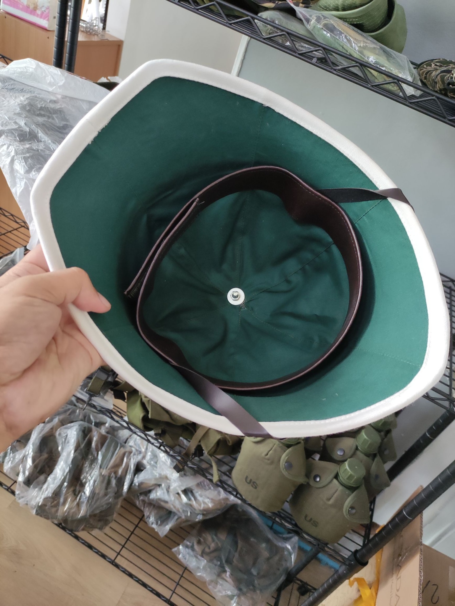 หมวกกะโล่ขาว ทหารอังกฤษ British Pith Helmet Sun Helmet